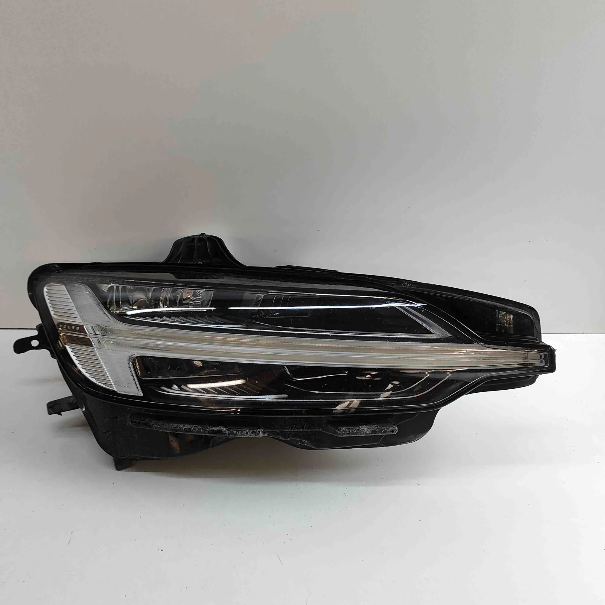 Volvo S60 Front Right Headlight 32338019 Front Right Headlight VOLVO V60 (II 22...