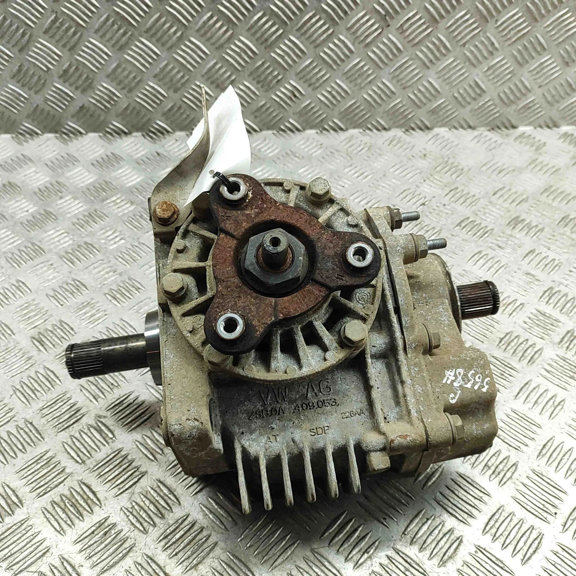 Audi Q3 (8U) Jakovaihteisto 0A6409053AM Transfer Box AUDI Q3 (8U) (2011-201...