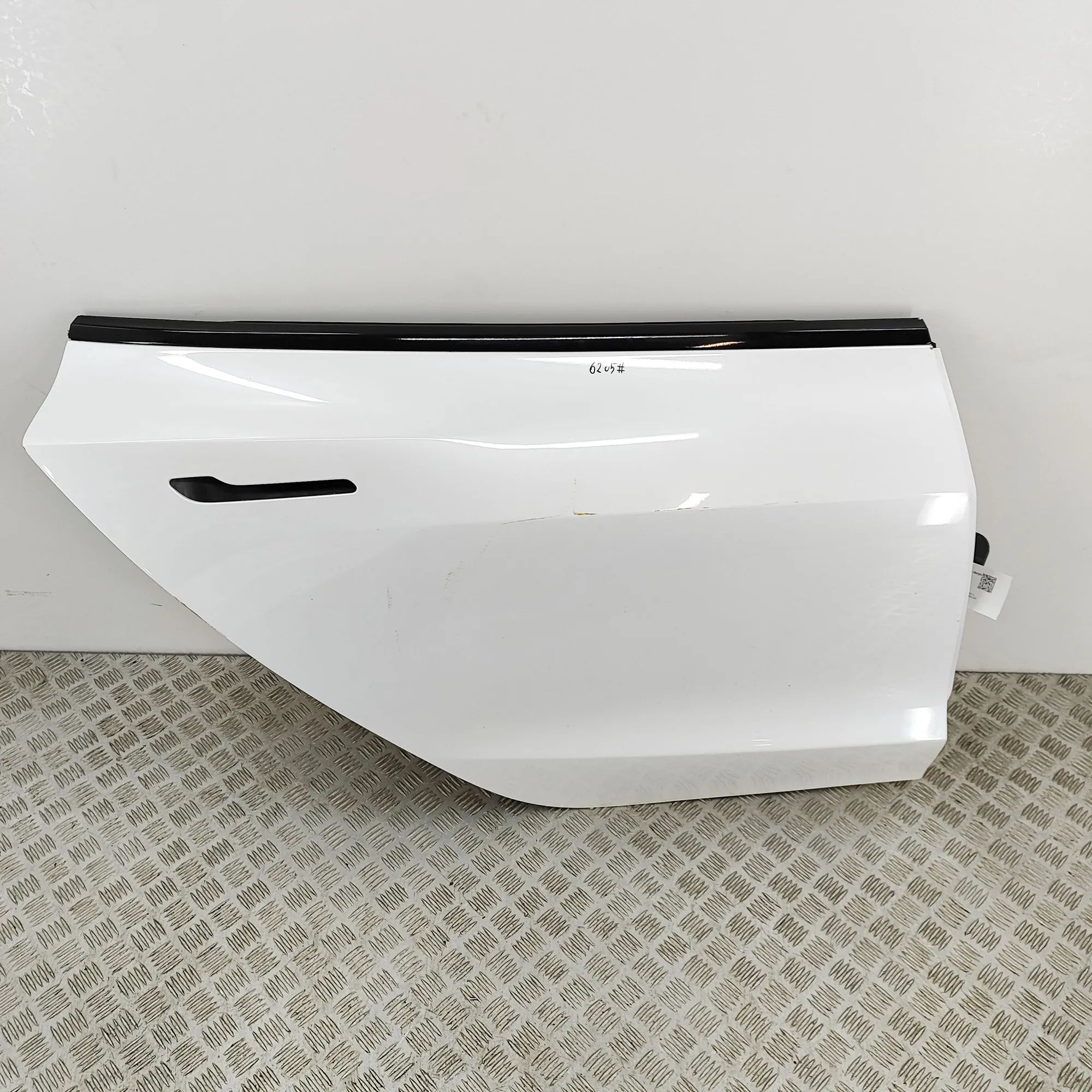 Tesla Model 3 Rear Right Door 1081458-S0-F Rear Right Door TESLA MODEL 3 (201...