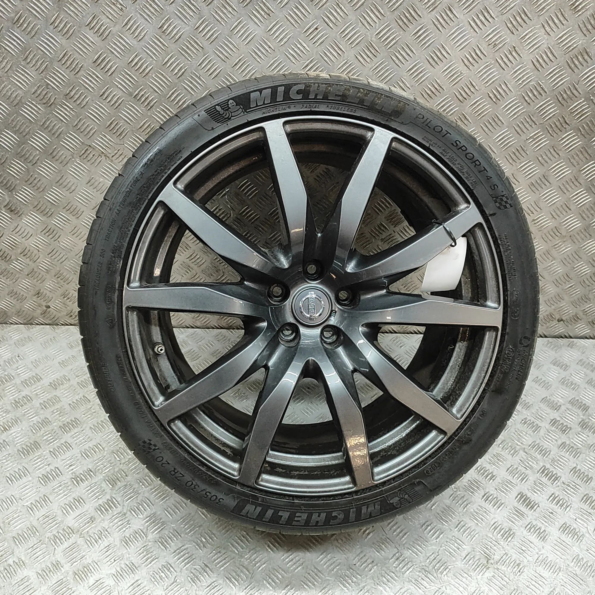 Nissan GT-R Alloy Wheel D0C00-KB51A Alloy Wheel NISSAN GT-R (R35) (2007...