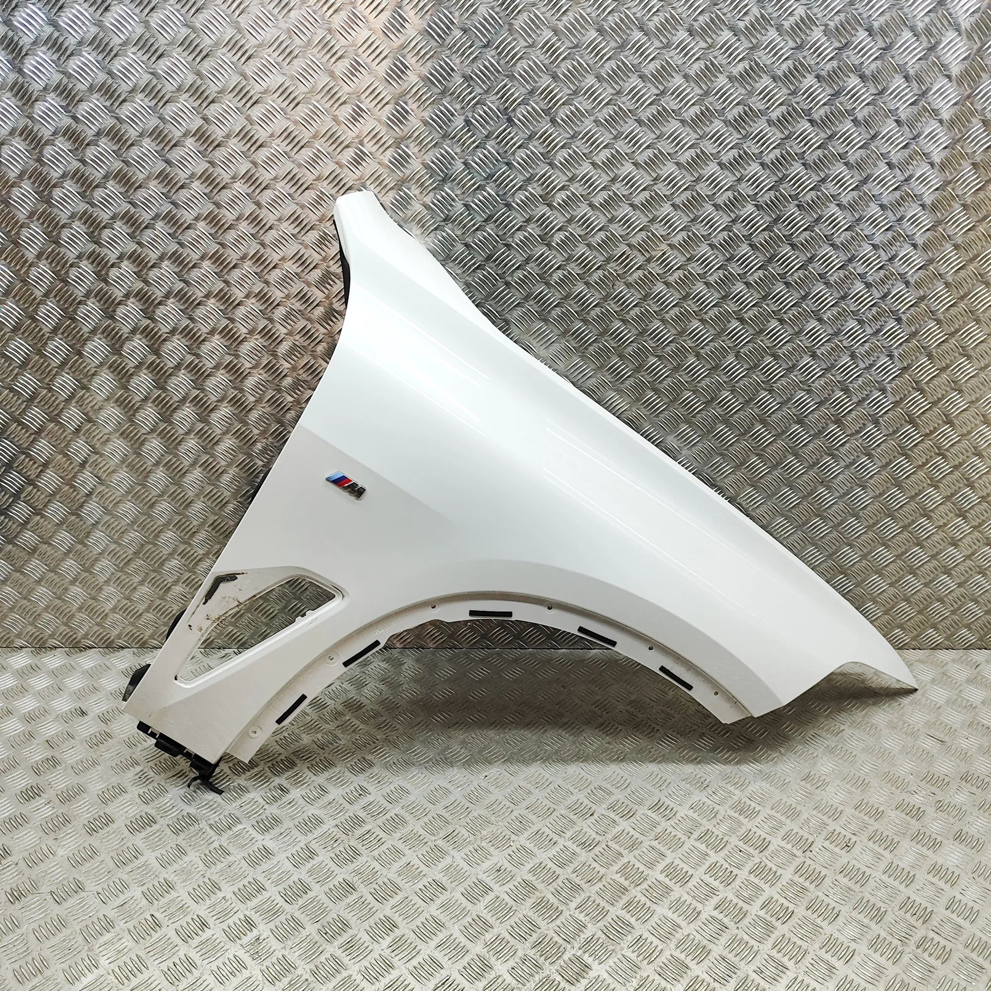 BMW X5 (G05) Front Right Fender 7492364 Front Right Fender BMW X5 (G05) (2018-....