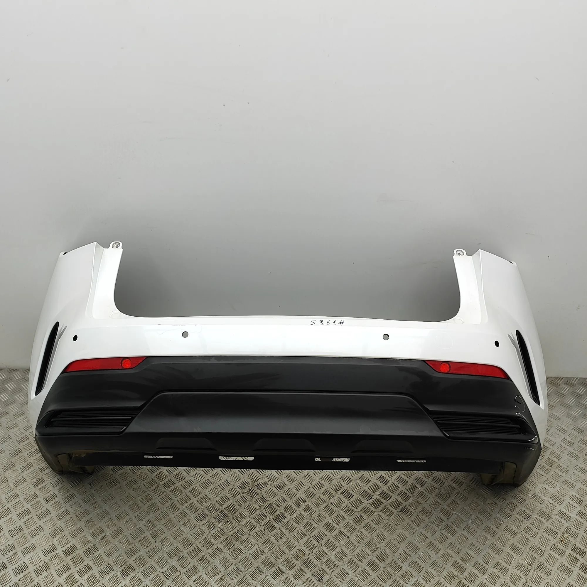 Lexus NX rear bumper 52169-78070, 52159-78924 Rear Bumper LEXUS NX (...
