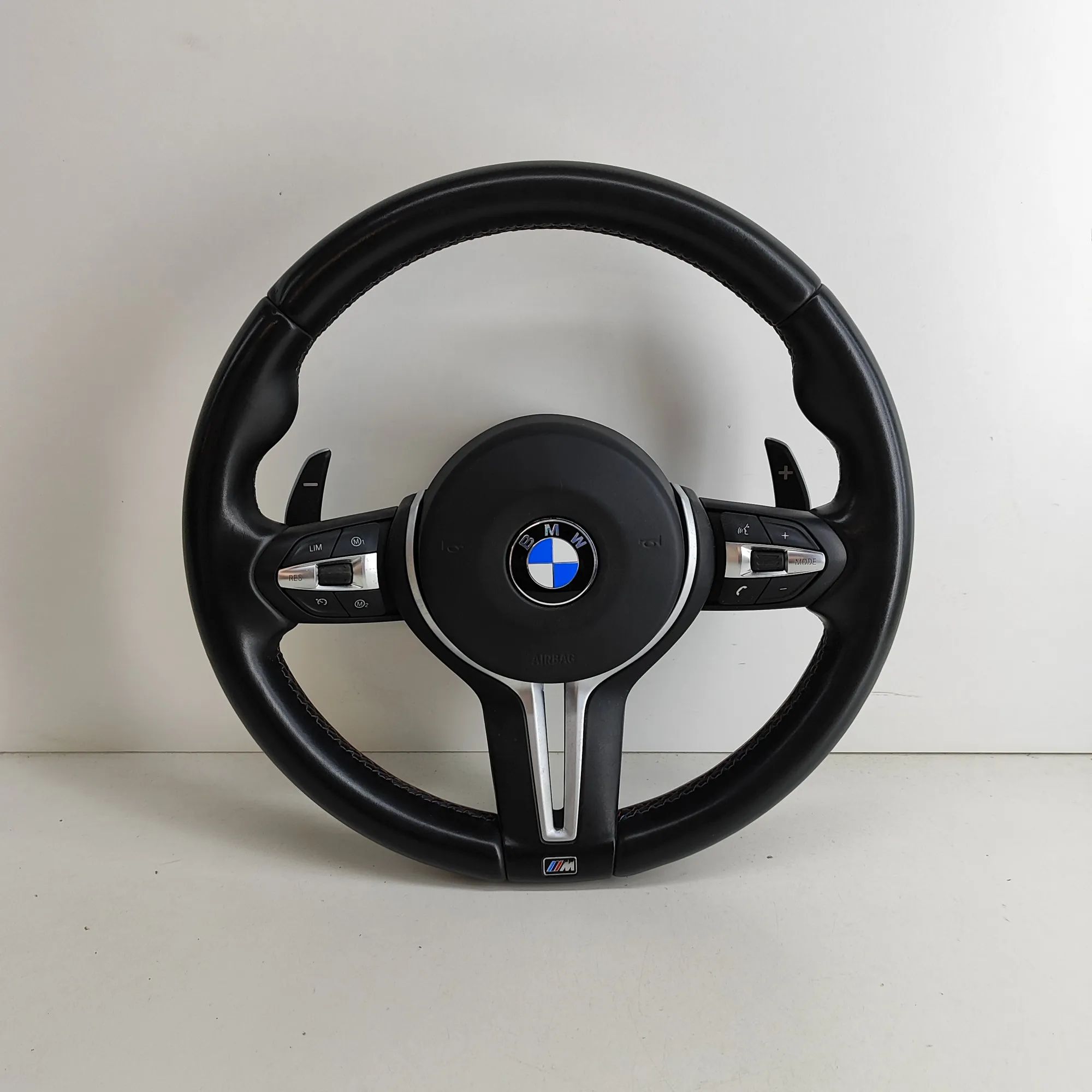BMW 4 (F32 / F33 / F36) steering wheel 8092207, 7849392, 7847606 Steering Wheel BMW 4 ...