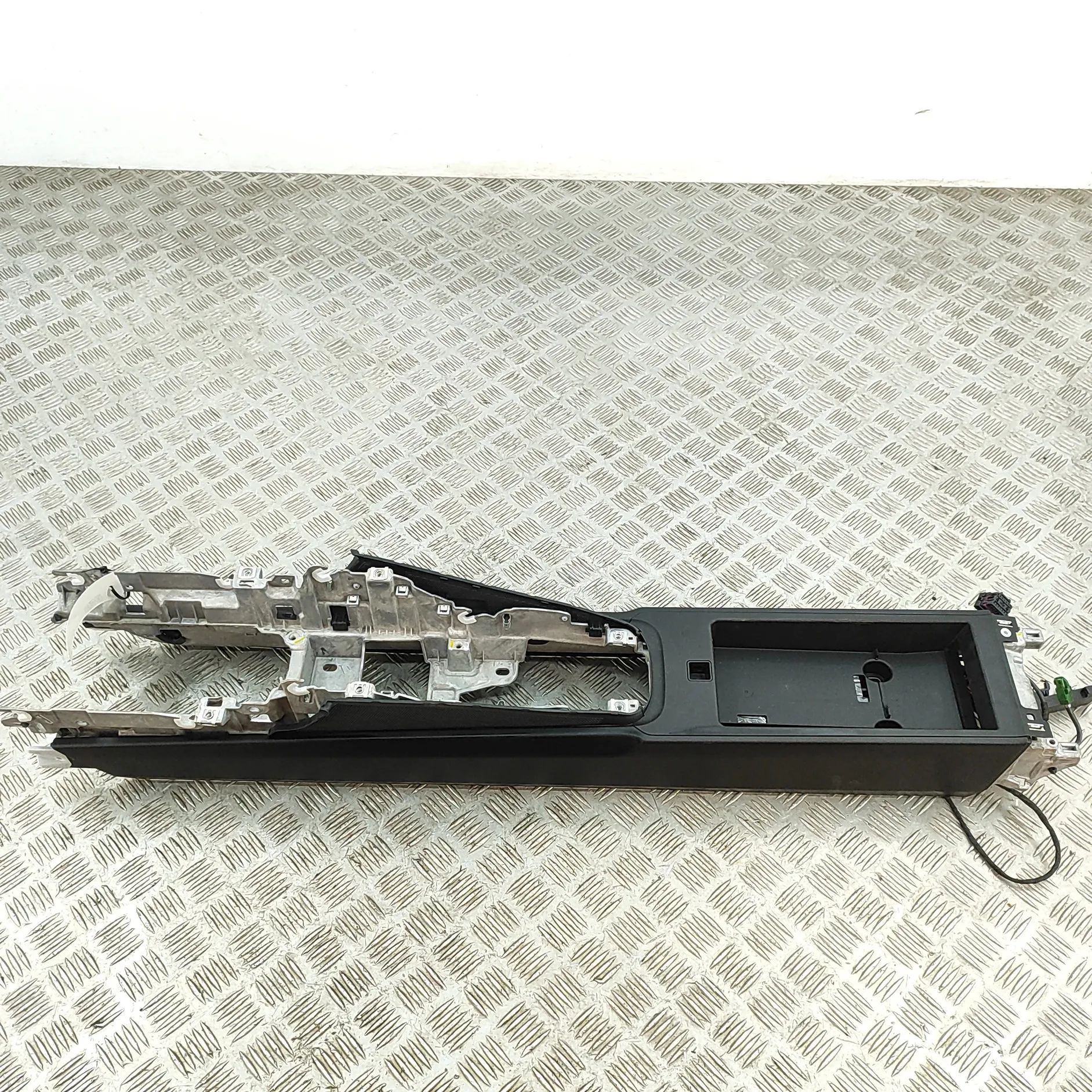 Porsche 911 (992) center console 992861831C Center Console PORSCHE 911 (992) (20...