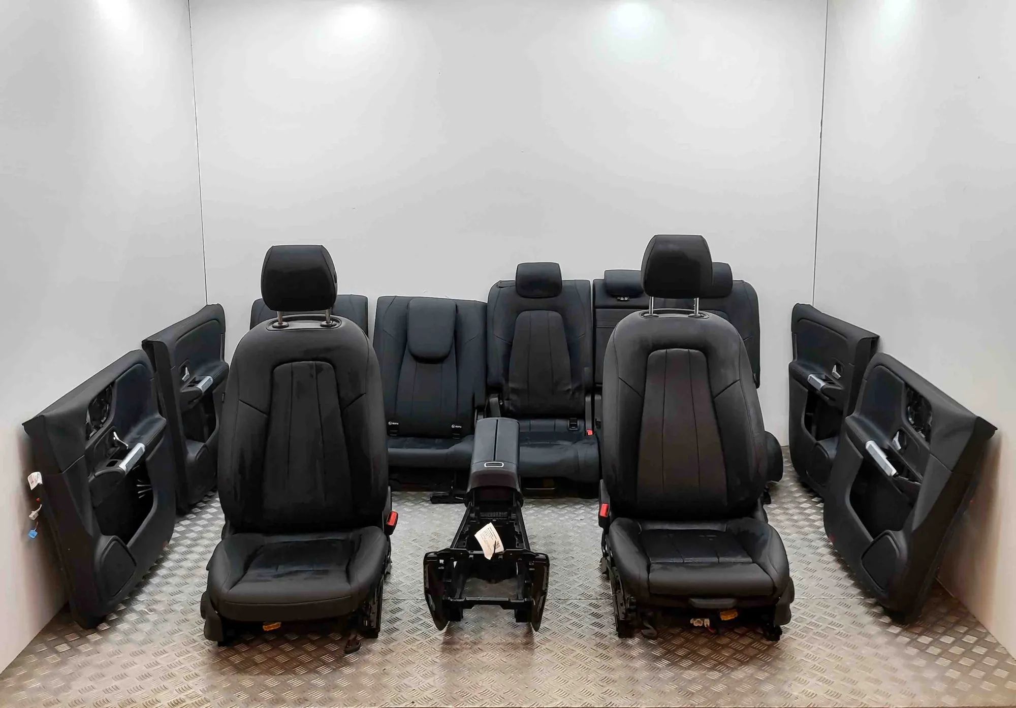 Mercedes-Benz GLB / EQB (X247) Interior Seats W/ Door Cards Kit A2439300200, A2478603403, A2477209607, A2439300...
