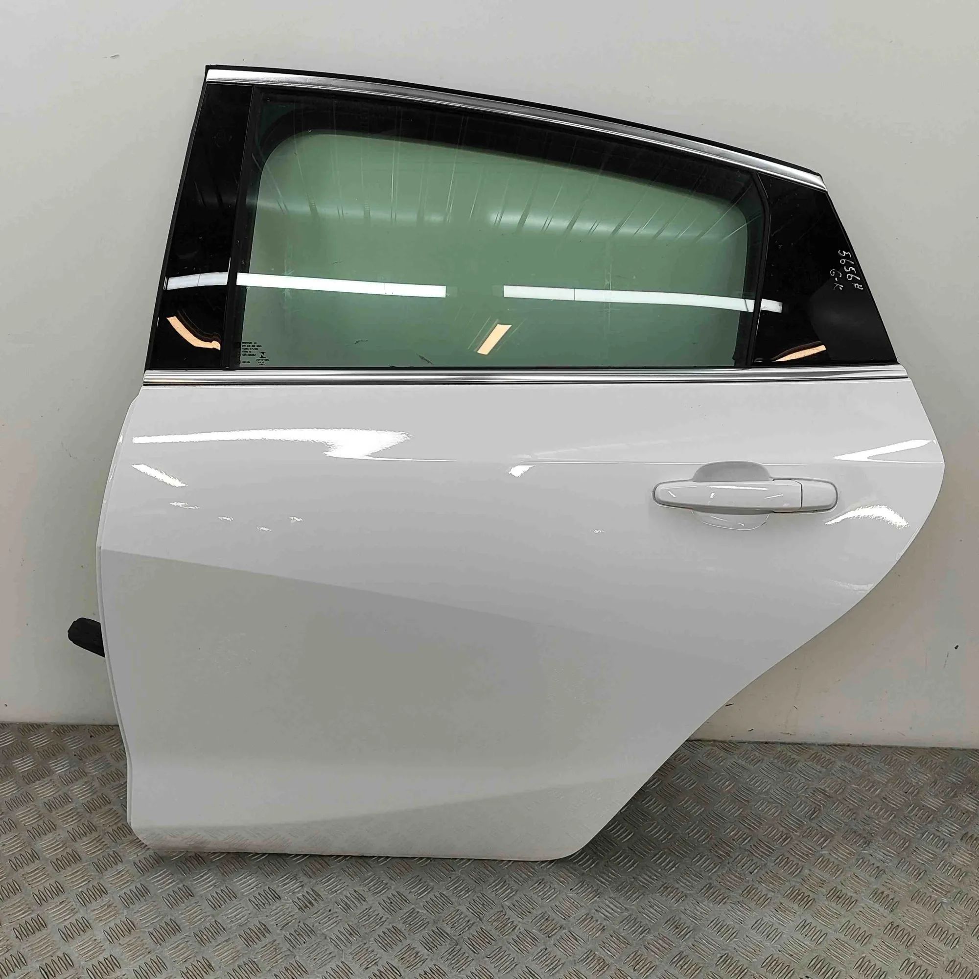 Chevrolet Malibu Rear Left Door 84778914 Rear Left Door CHEVROLET MALIBU (2015-...