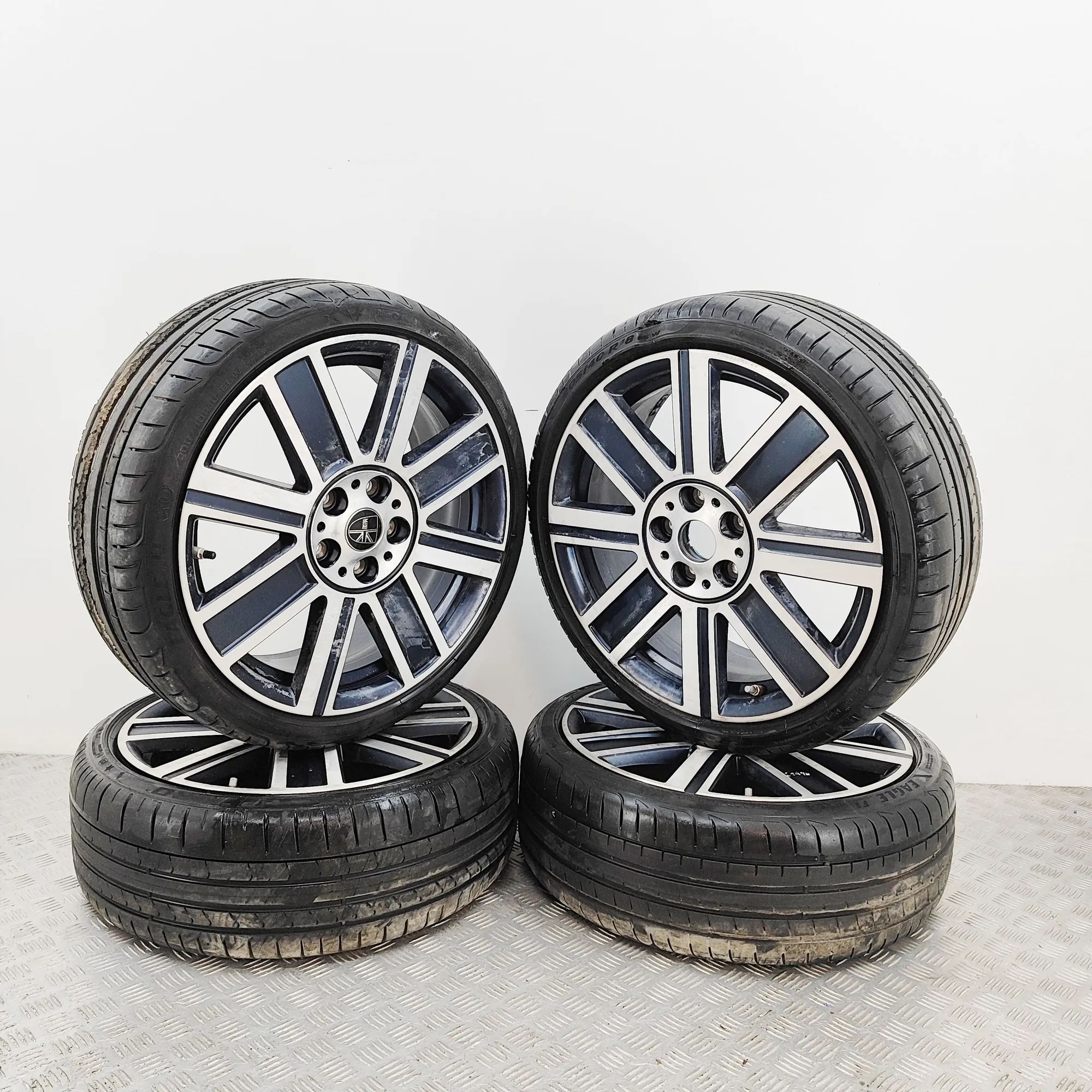 Mini One, Cooper (F55 / F56 / F57) Alloy Wheel Set 6888078 Alloy Wheel Set MINI COOPER (F55) (2014...