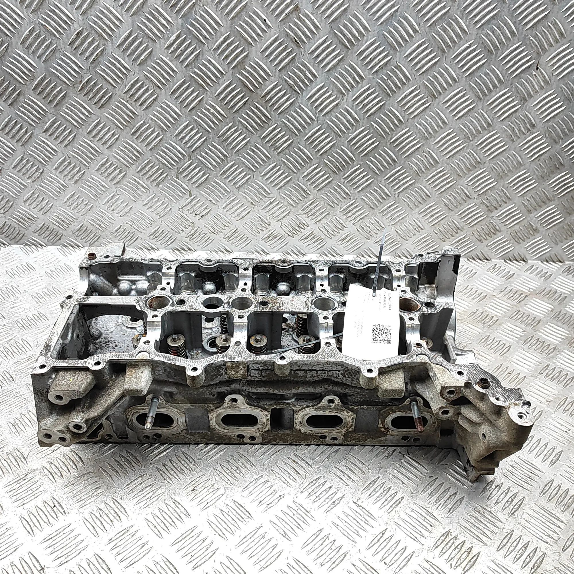 Opel Movano (B) Engine Cylinder Head 110426655R Engine Cylinder Head OPEL MOVANO (B ...