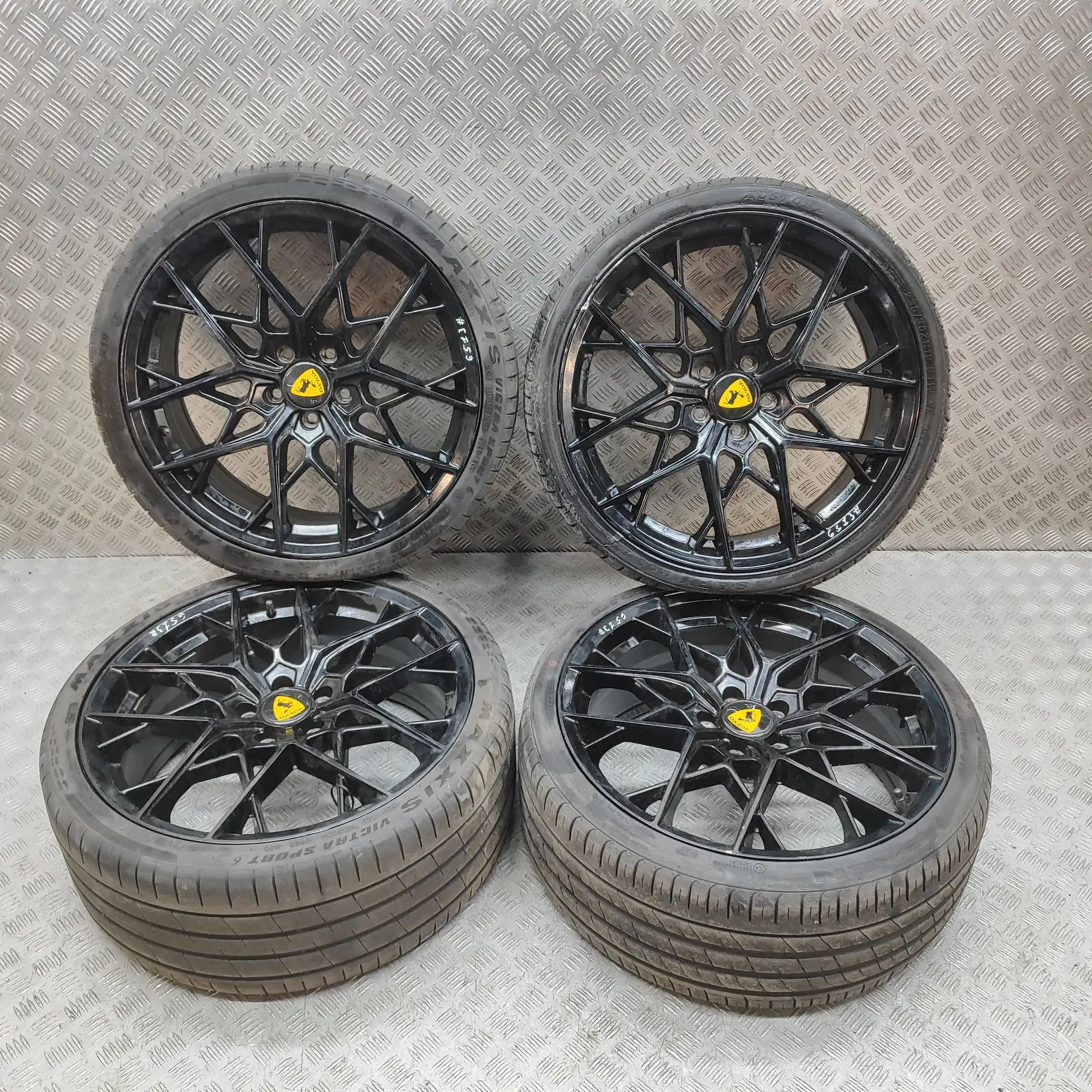 Volvo V40 Alloy Wheel Set NOVUS Alloy Wheel Set VOLVO V40 (Hatchback) (20...