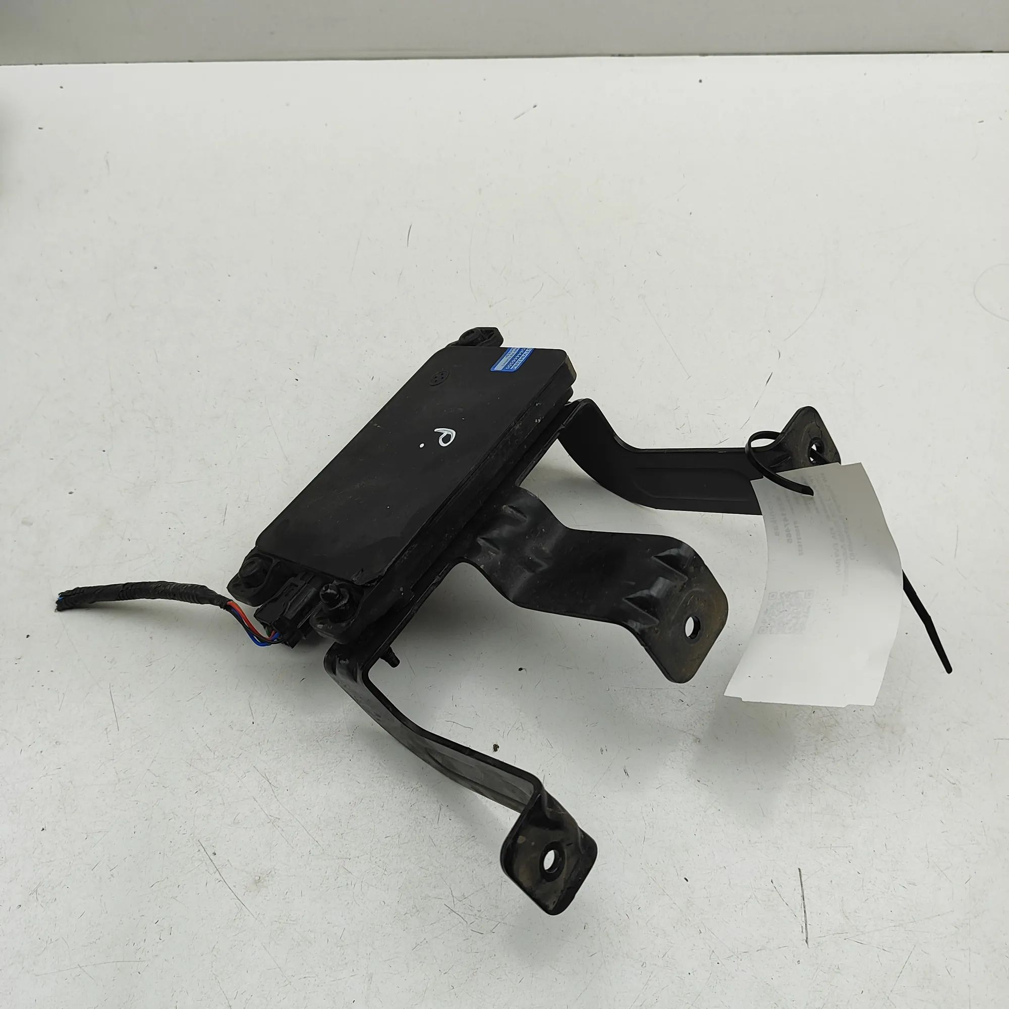 Kia EV9  Distance Radar Sensor 99110-DO700 Distance Radar Sensor KIA EV9 (MV) ...