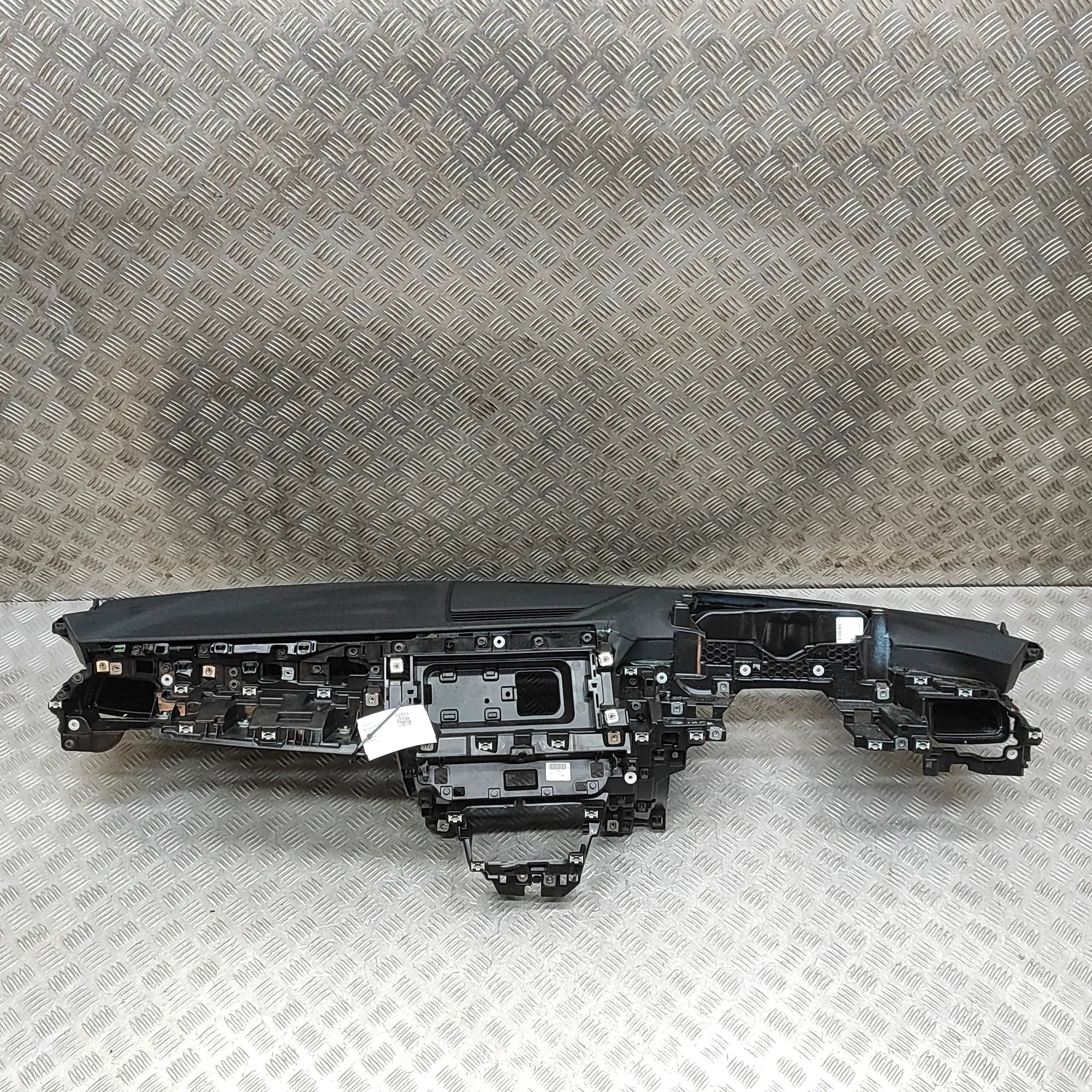 Audi e-tron GT (FW) Dashboard 4J3857736A, 4J3858451C, 4J3857003B Dashboard AU...