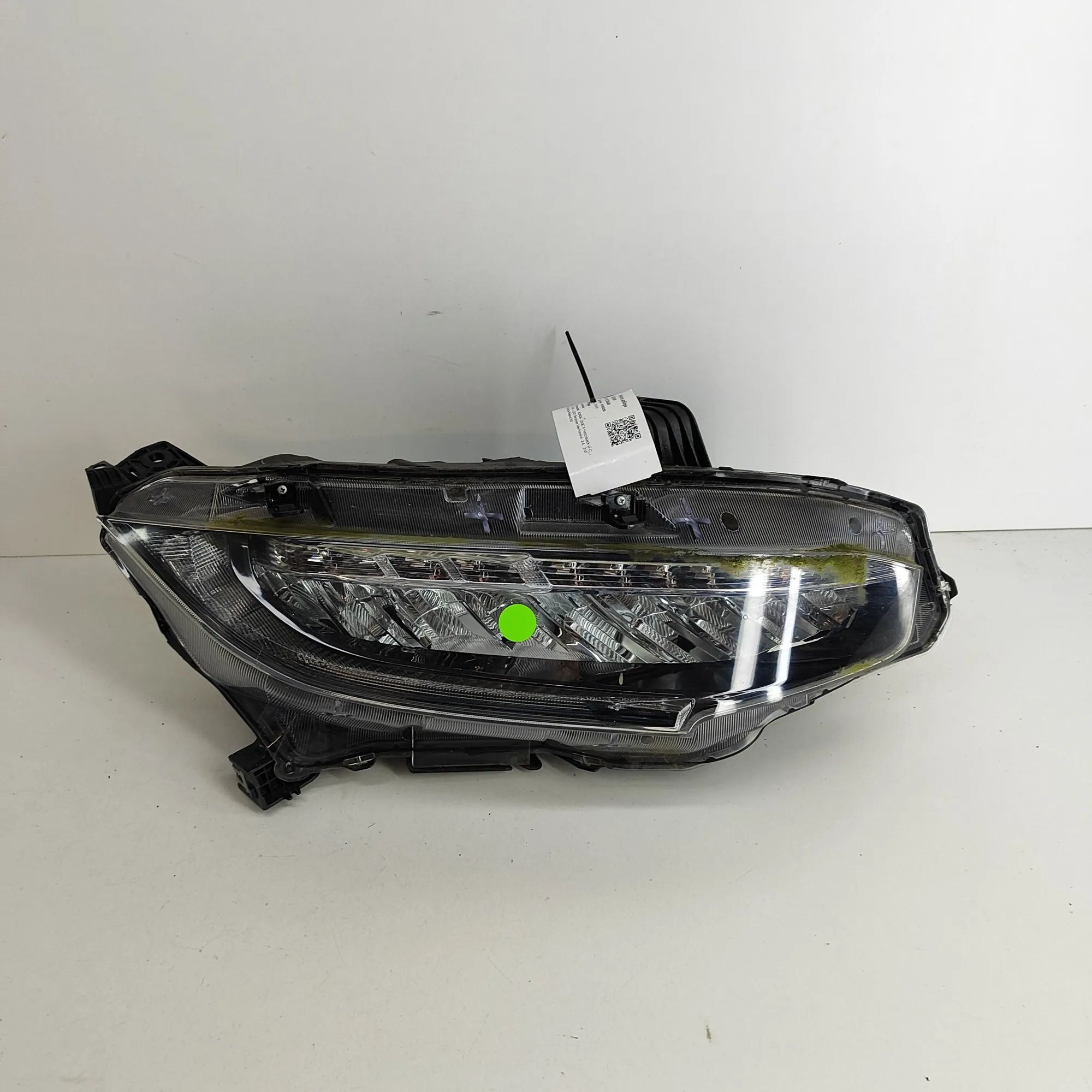 Honda Civic Front Right Headlight 33100-TBA-A11 Front Right Headlight HONDA CIVIC...