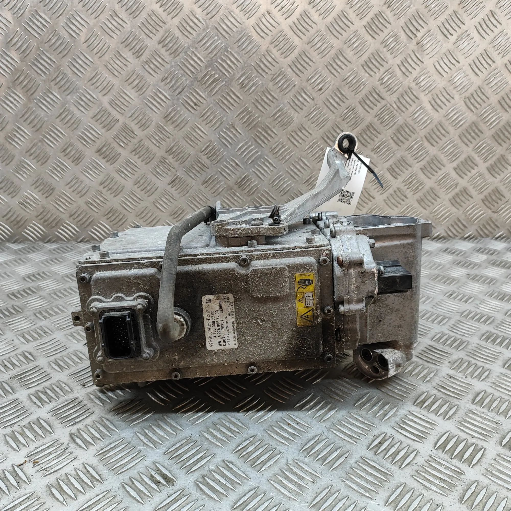 Mercedes-Benz GLC (X253) Invertteri A2749063500, EVC4529-04-F, A2539007700 Inverter...