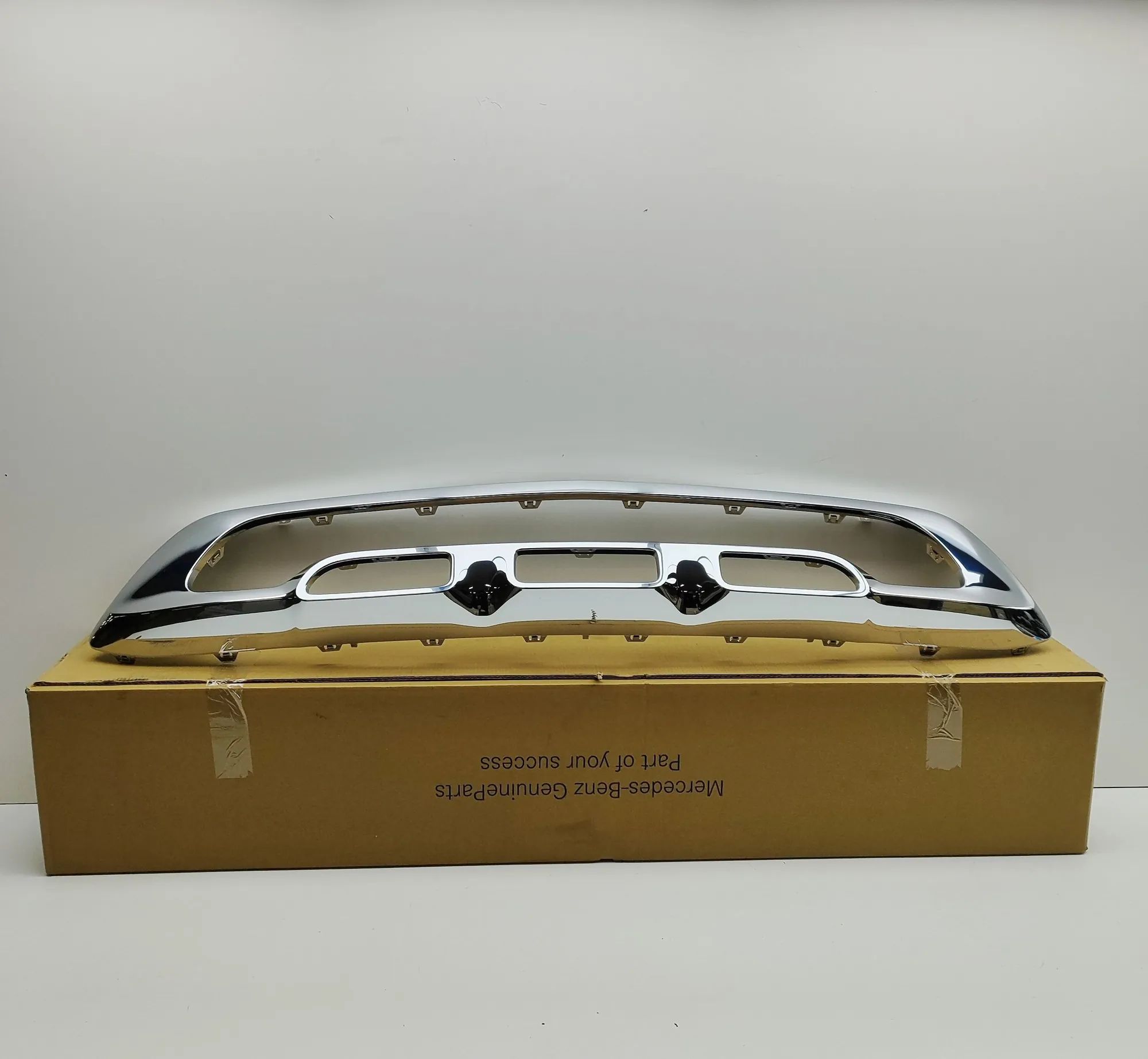 Mercedes-Benz GLC (X253) Front bumper lower grill A2538859901 Front Bumper Lower Grill MERCEDES-B...