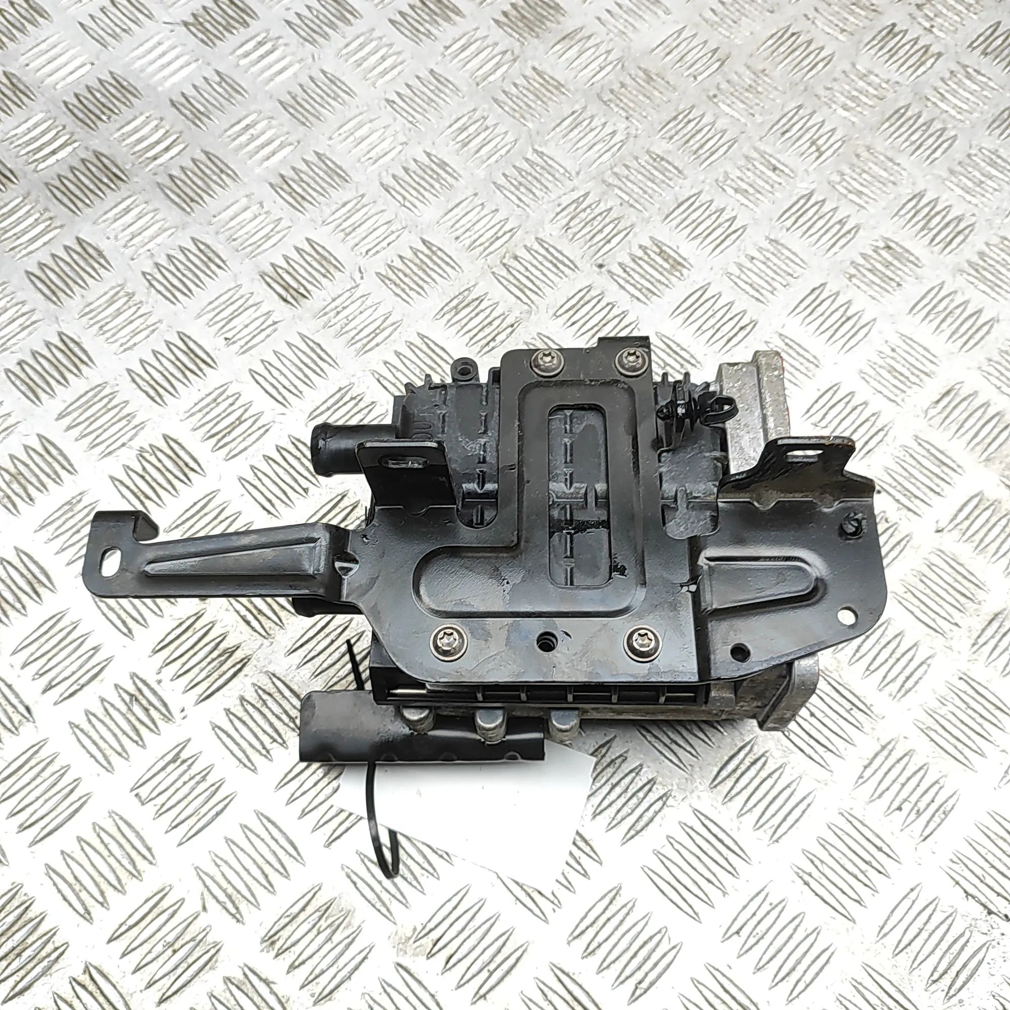Mercedes-Benz GLE (W167) Electric Coolant Heater A1678532500 Electric Coolant Heater MERCEDES-BE...