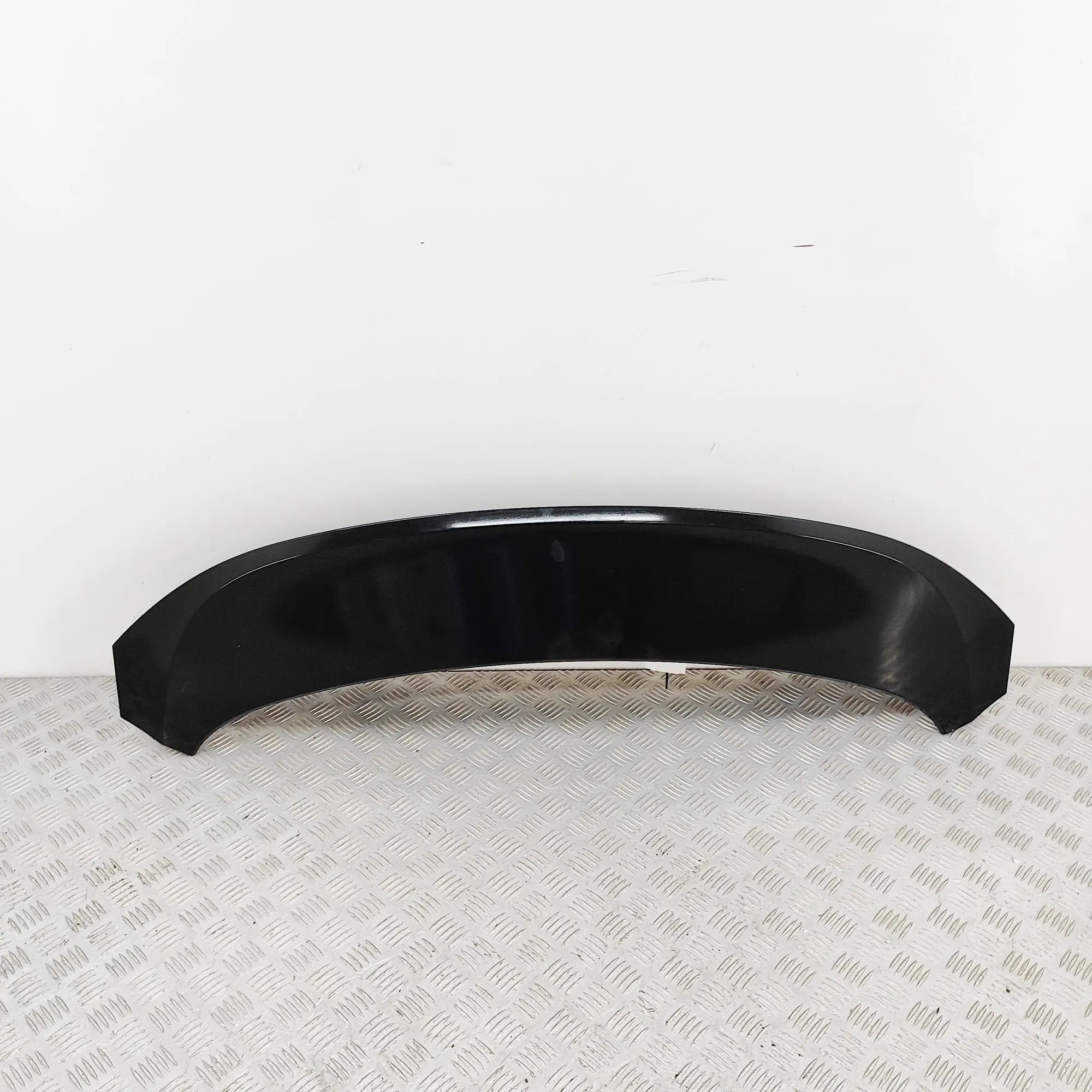 Audi e-tron GT (FW) Tailgate Bootlid Spoiler 9Y0858605D, 4K8827948F Tailgate Bootlid Spoiler...