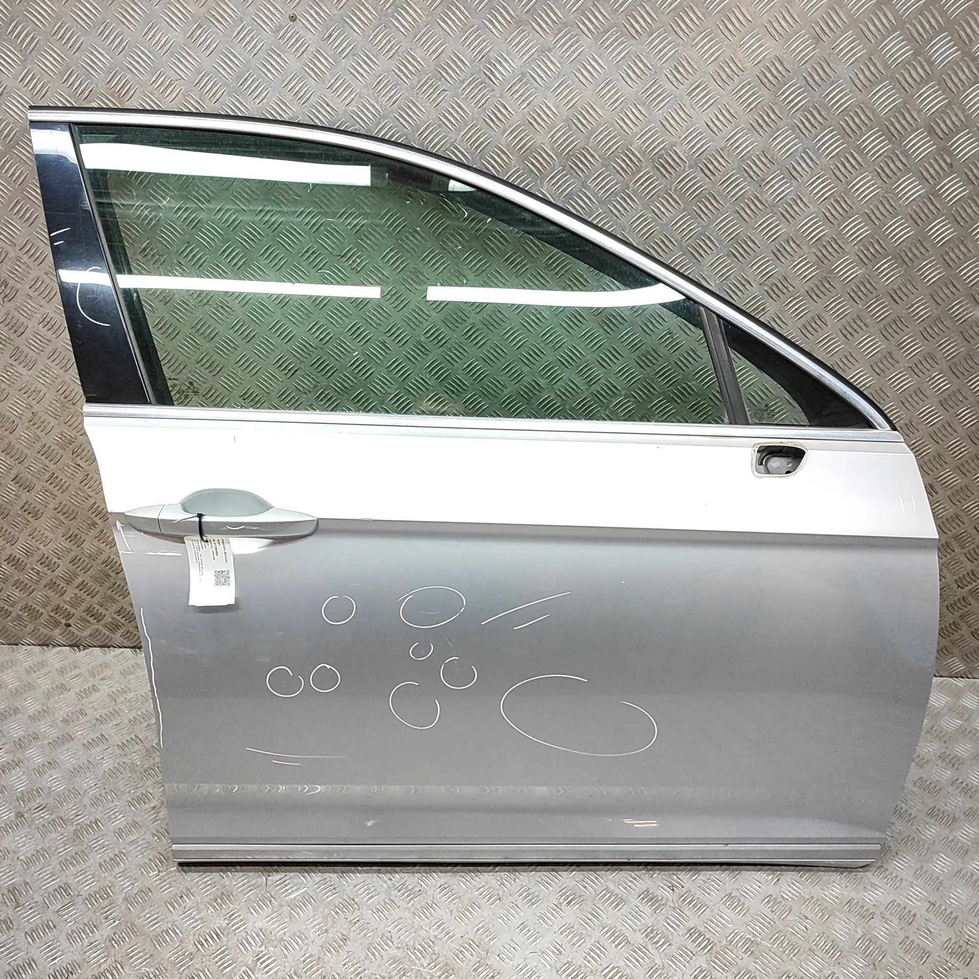 Volkswagen Passat (B8) Front Right Door 3G0831312F, 3G0831056AG Front Right Door VW PAS...