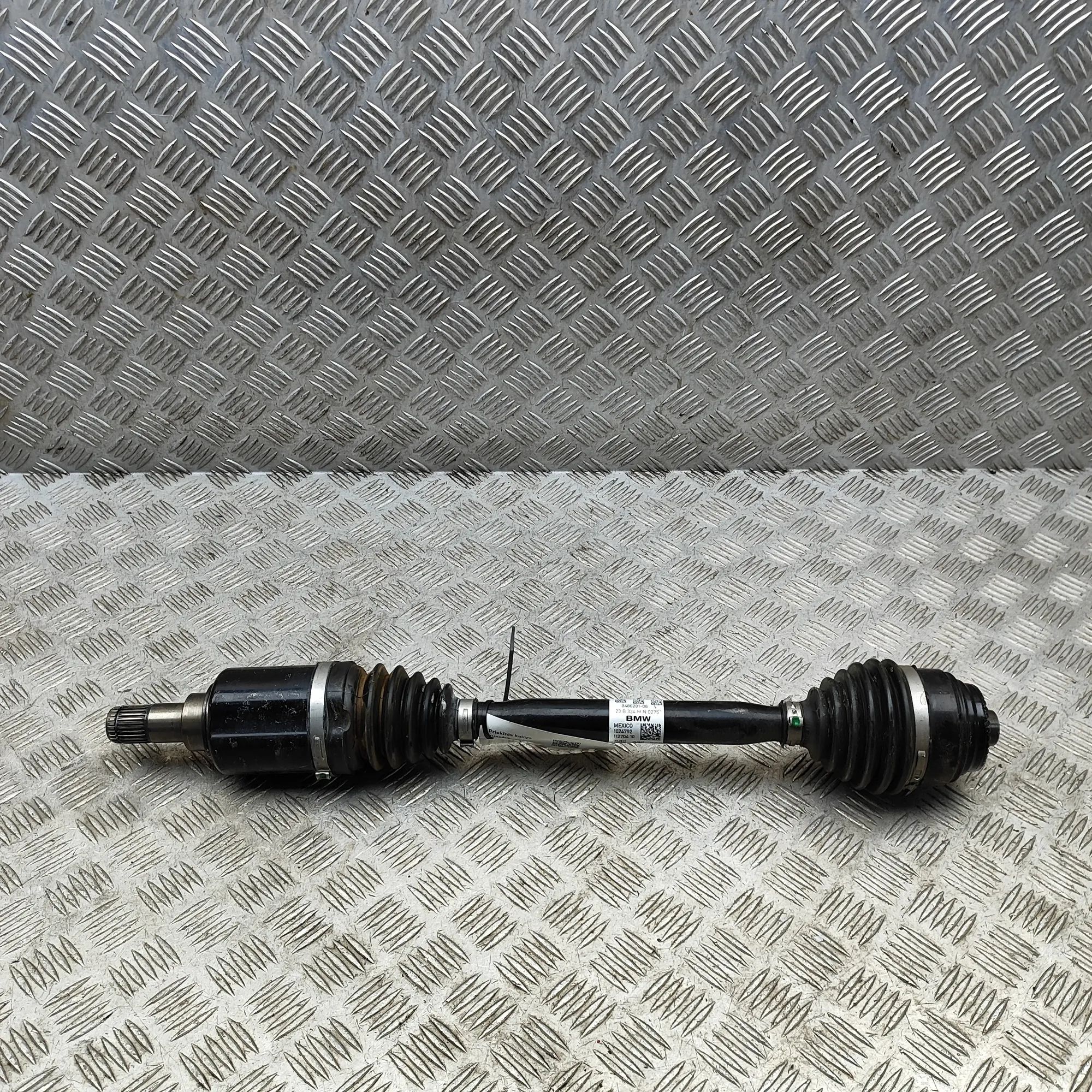 BMW X5 (G05) Front Left Driveshaft 8486201 Front Left Driveshaft BMW X5 (G05) (201...