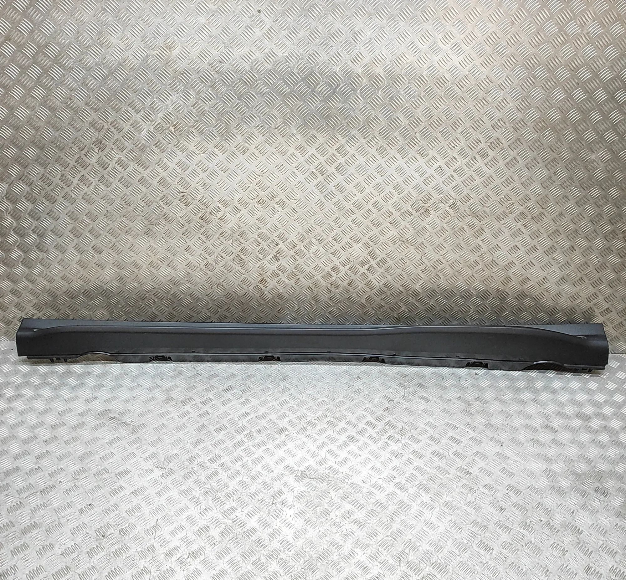Mercedes-Benz GLC (X254)  Right Side Plastic Sideskirt Cover A2546980900 Right Side Plastic Sideskirt Cover ...