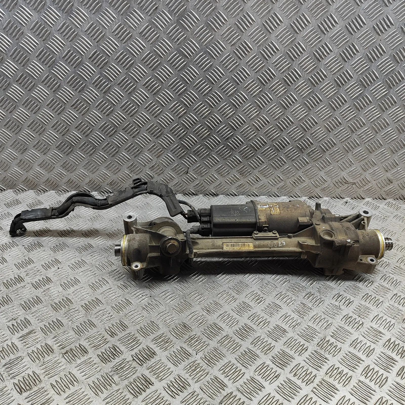 Mercedes-Benz A (W176) ohjaushammastanko 8528480000A, C65790-101, A2134605301 Steering R...