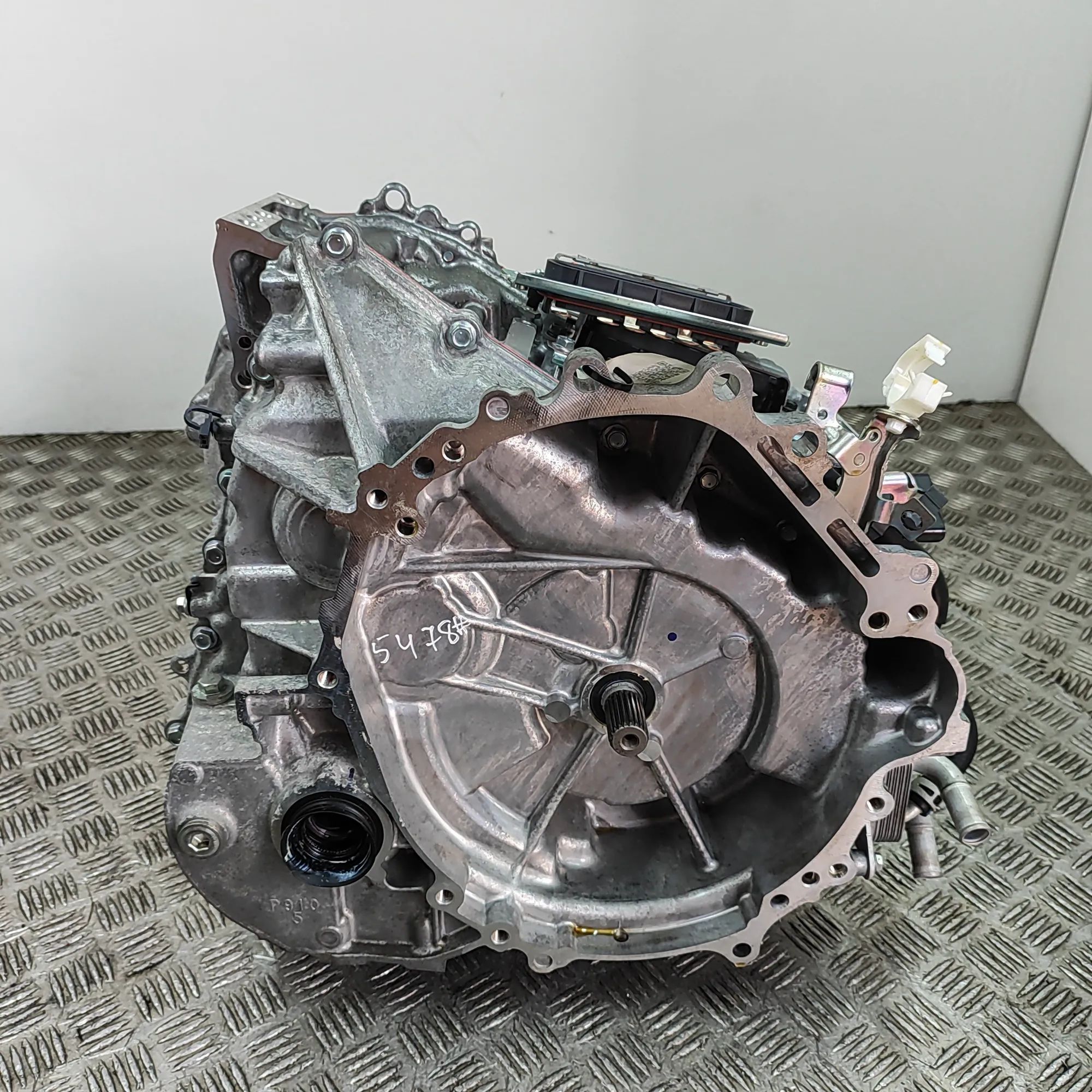 Toyota Yaris Gearbox 20EP02, 2CH221, 30900-0D010 Gearbox TOYOTA YARI...
