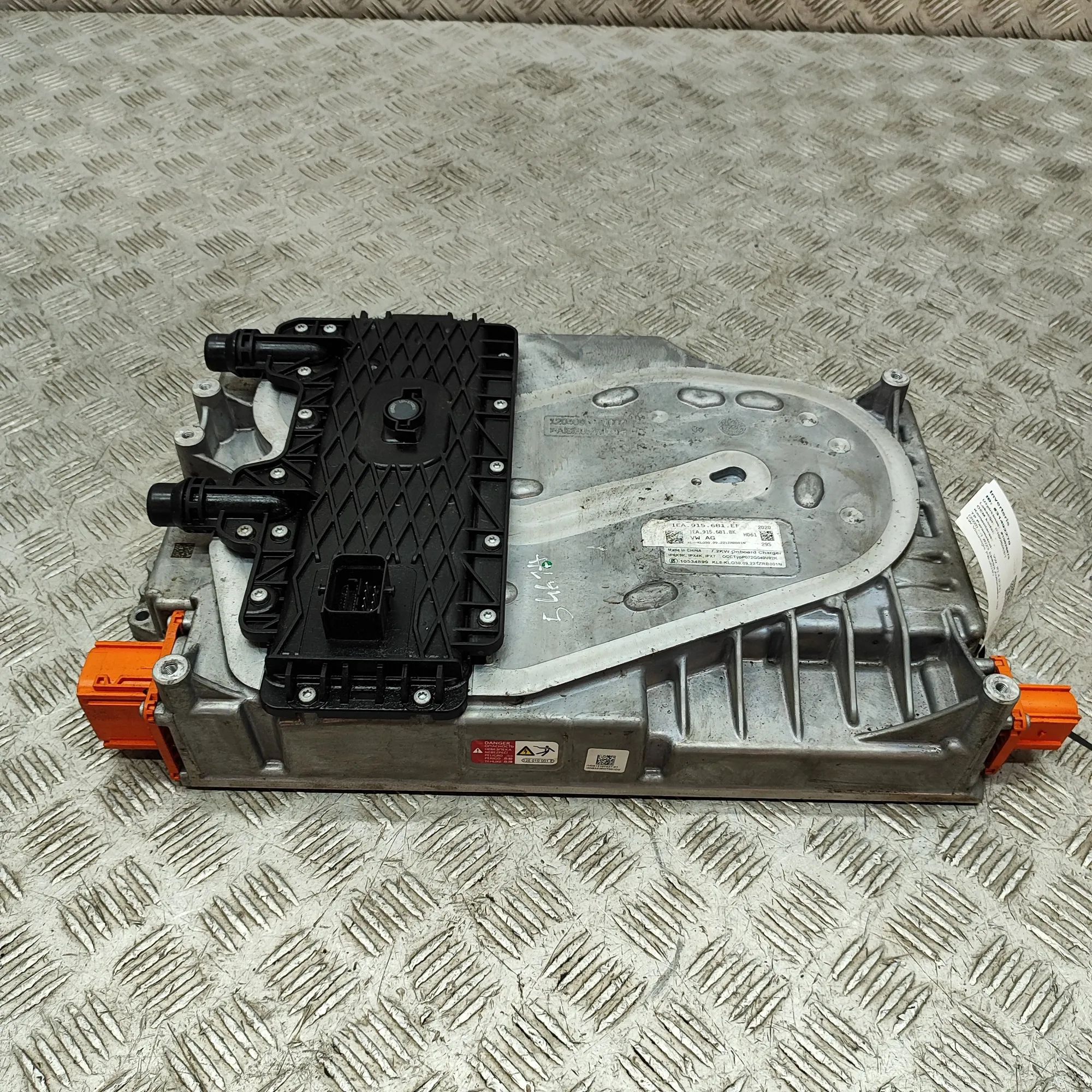 Volkswagen ID.4 Invertteri 1EA915681BK, 11A915000, 1EA915681EF Inverter VW...