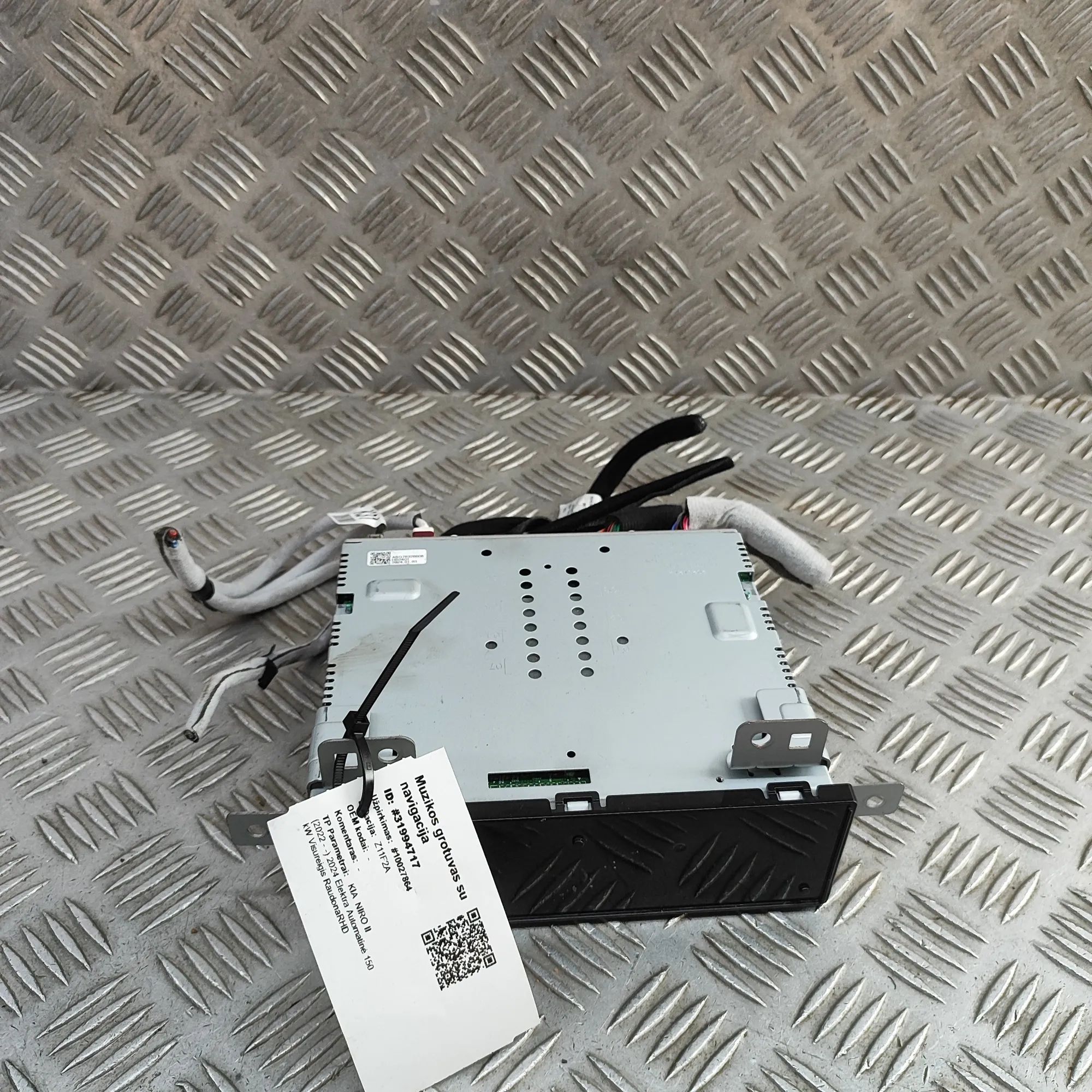 Kia Niro Music Navigation CD Radio Player Head Unit 96560-AO550 Music Navigation CD Radio Player He...