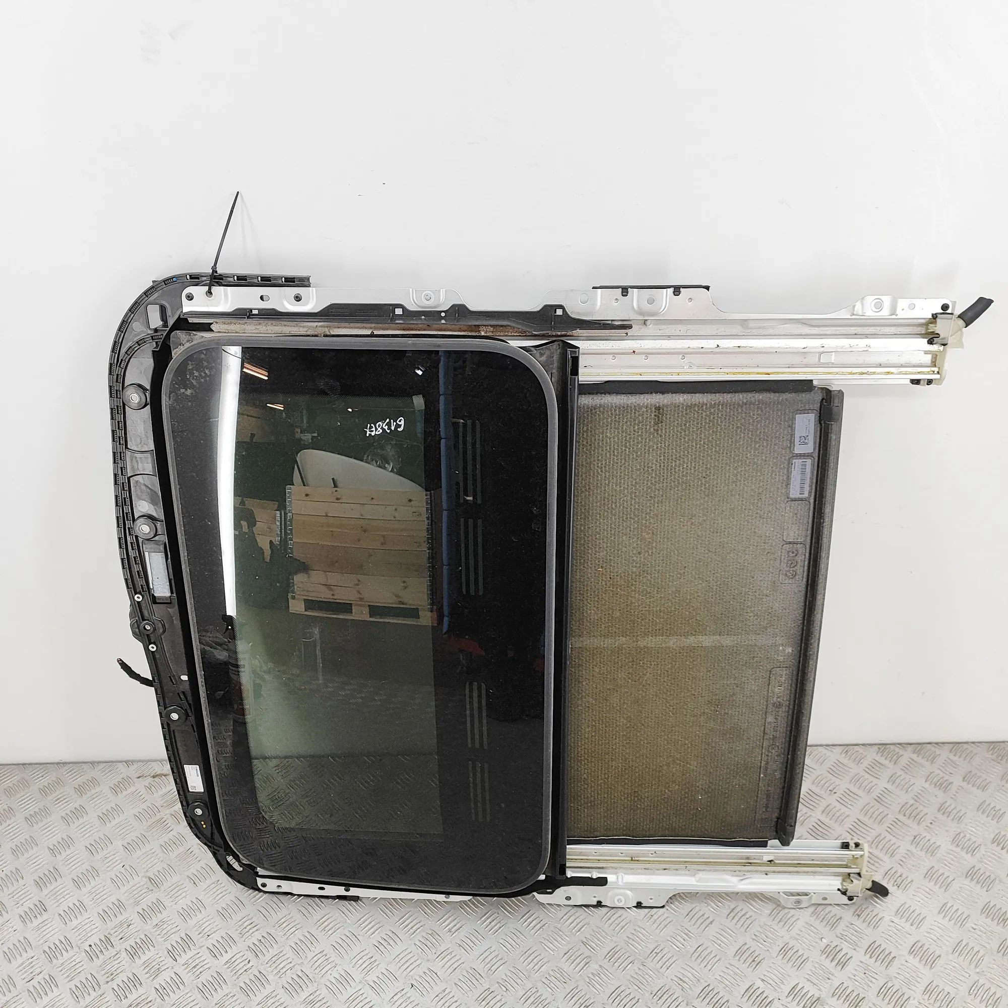 Mercedes-Benz GLC (X253) Kattoluukku A2059003749, A2139014800, A2059024632, A2057806...