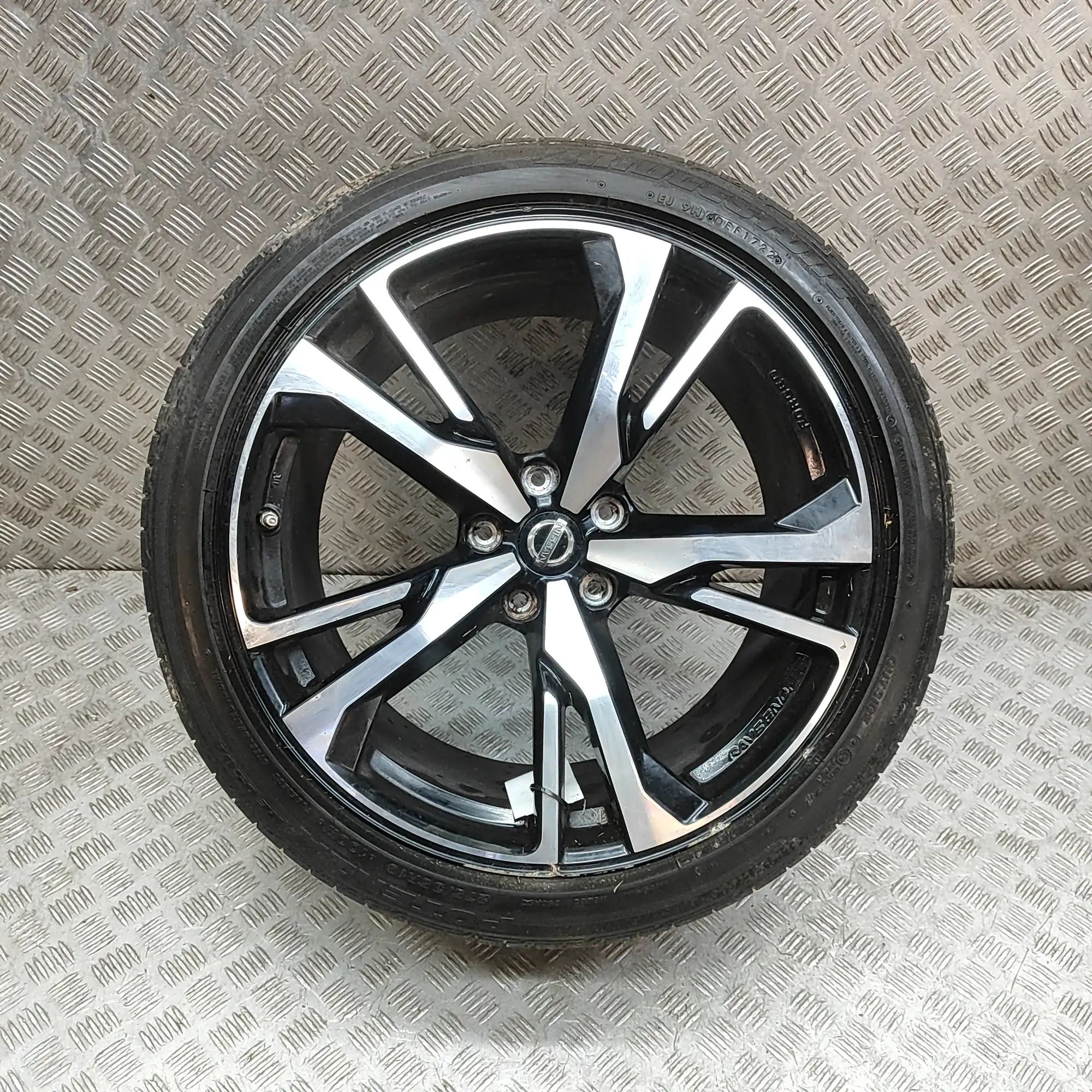 Nissan 370Z Alloy Wheel D0C00-6GG3B Alloy Wheel NISSAN 370 (Z Coupe Z34...