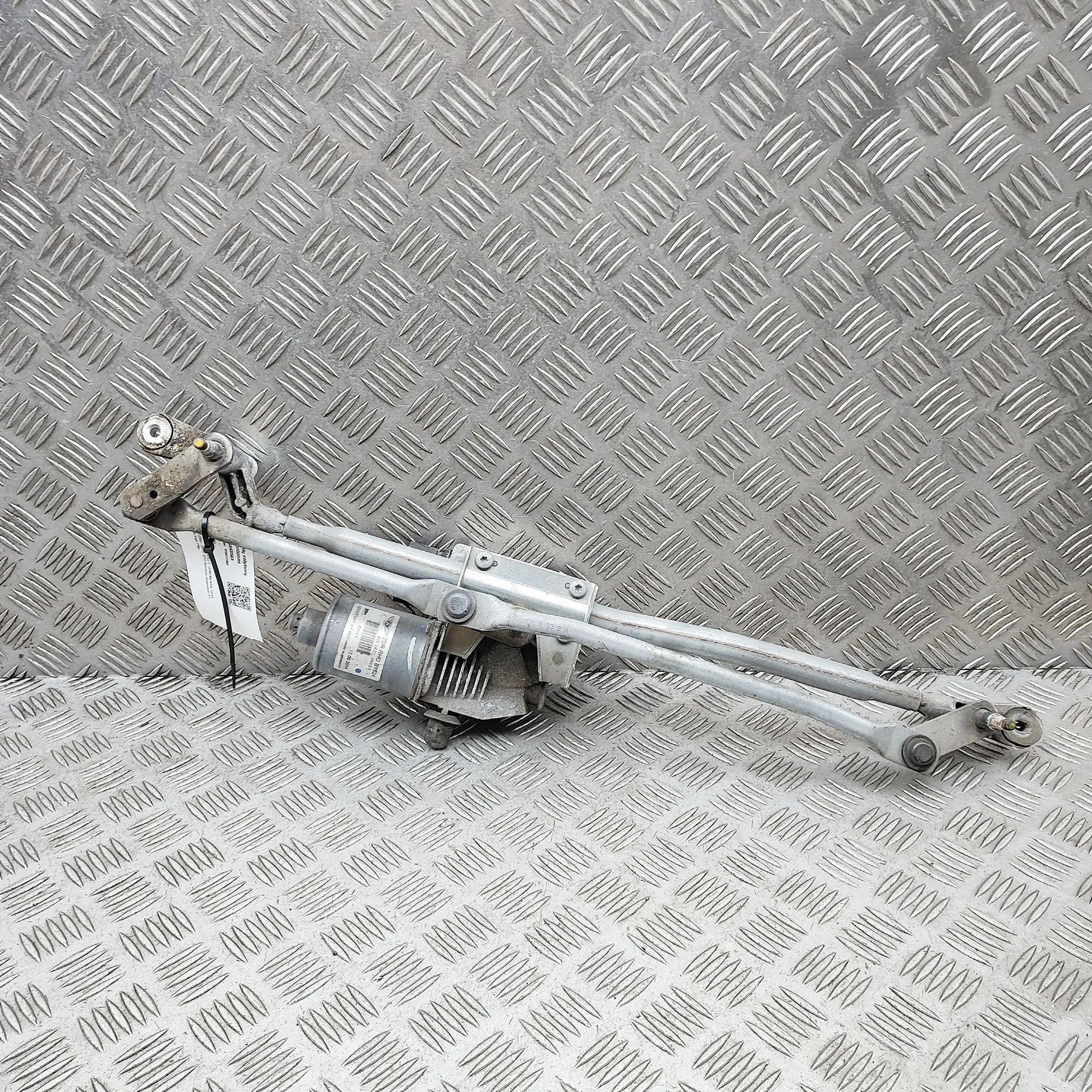 Bentley Continental GT, GTC, Flying Spur Front Windshield Wiper Mechanism 3W2955023L Front Windshield Wiper Mechanism BEN...