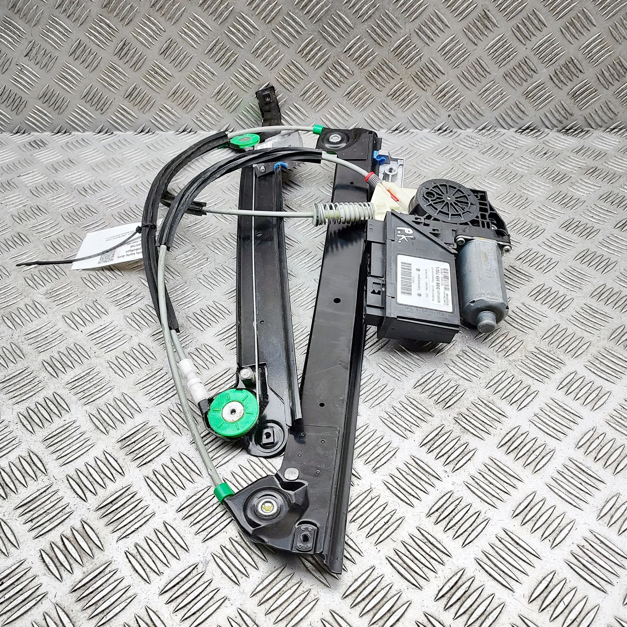 Bentley Continental GT, GTC, Flying Spur Front Left Door Window Regulator 3W0837401H, 0130821964, 3W8959702L Front Left D...