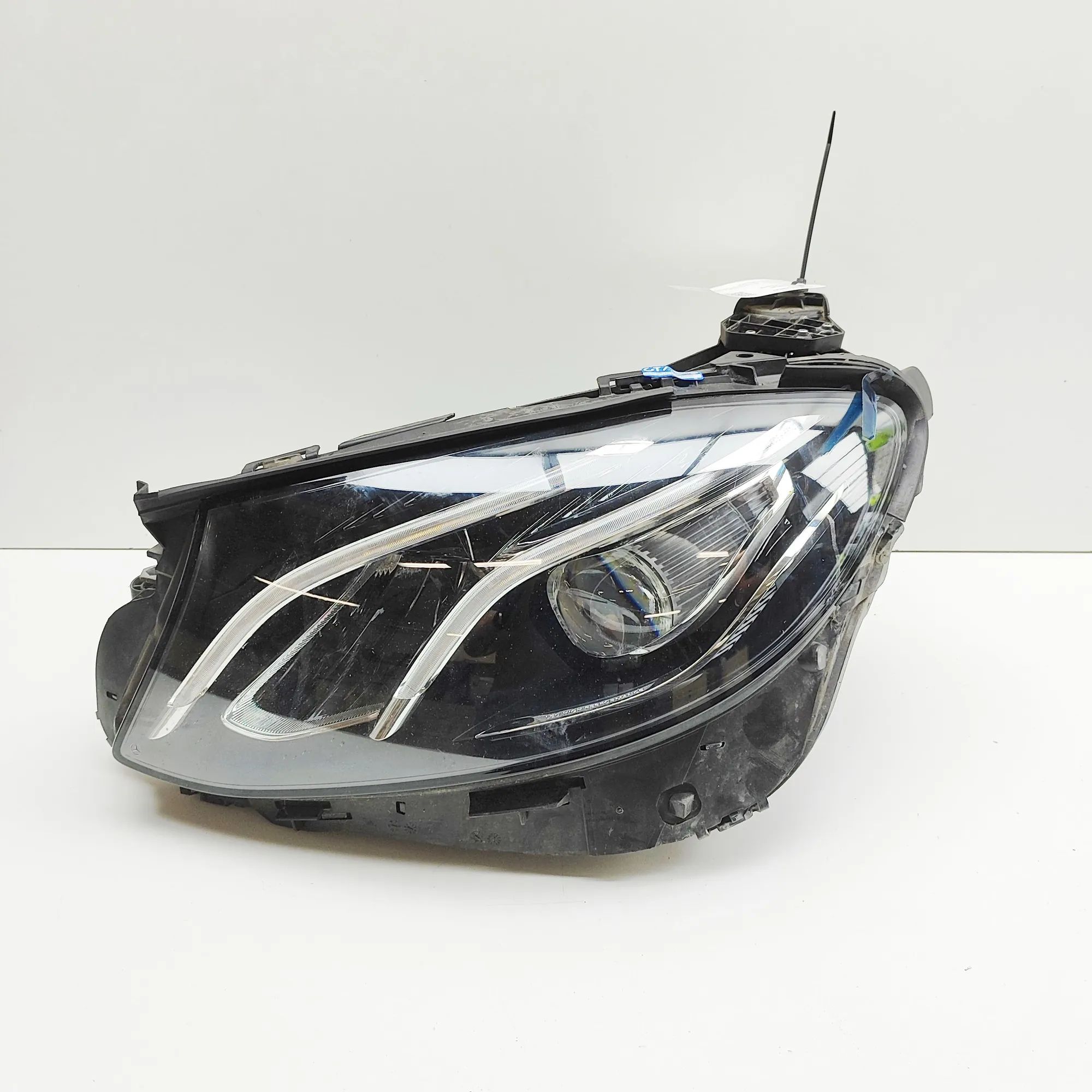 Mercedes-Benz A (W176) Front Left Headlight A2139064104 Front Left Headlight MERCEDES-BENZ ...