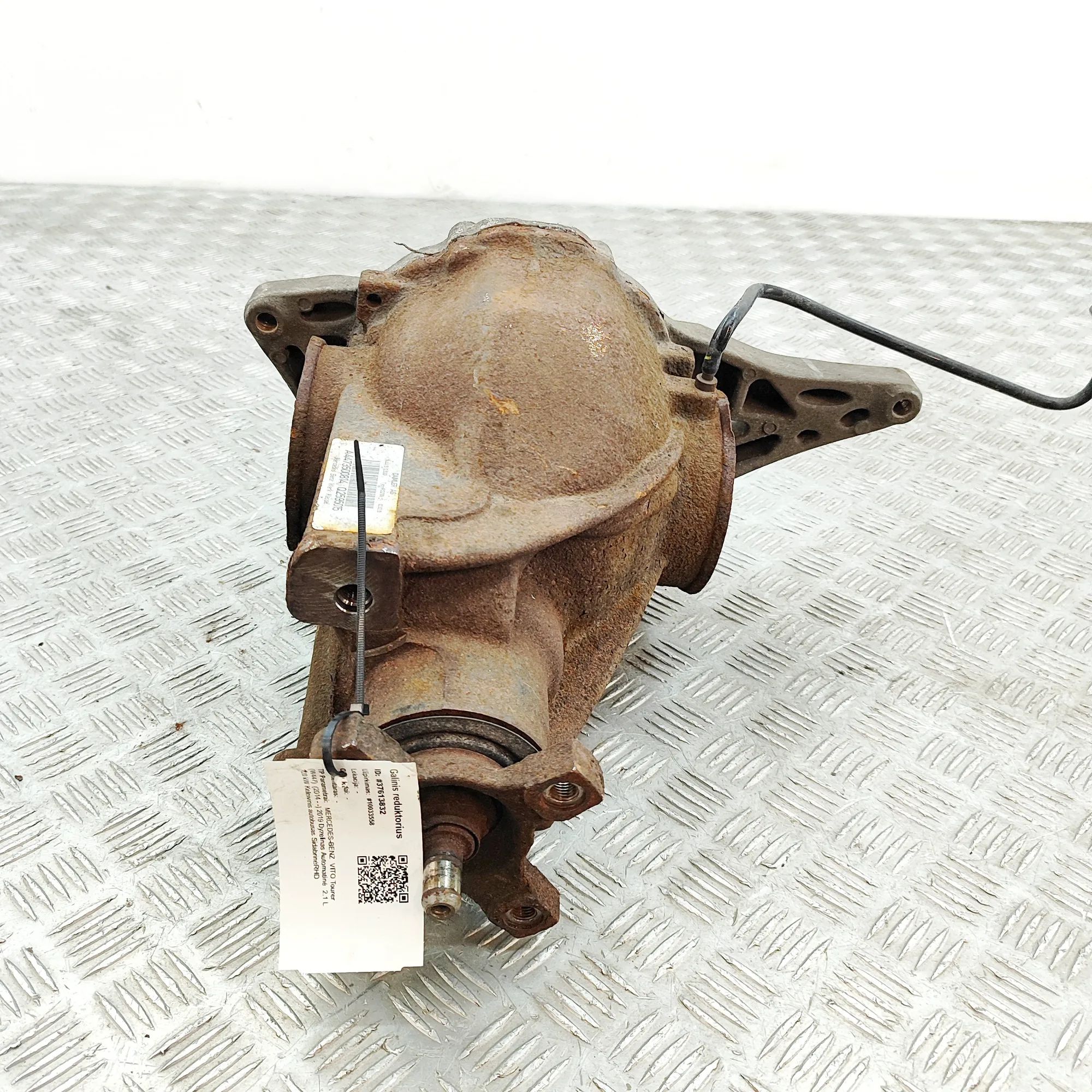 Mercedes-Benz V / Vito / EQV (W447) takatasauspyörästö A4473500814 Rear Differential MERCEDES-BENZ VIT...