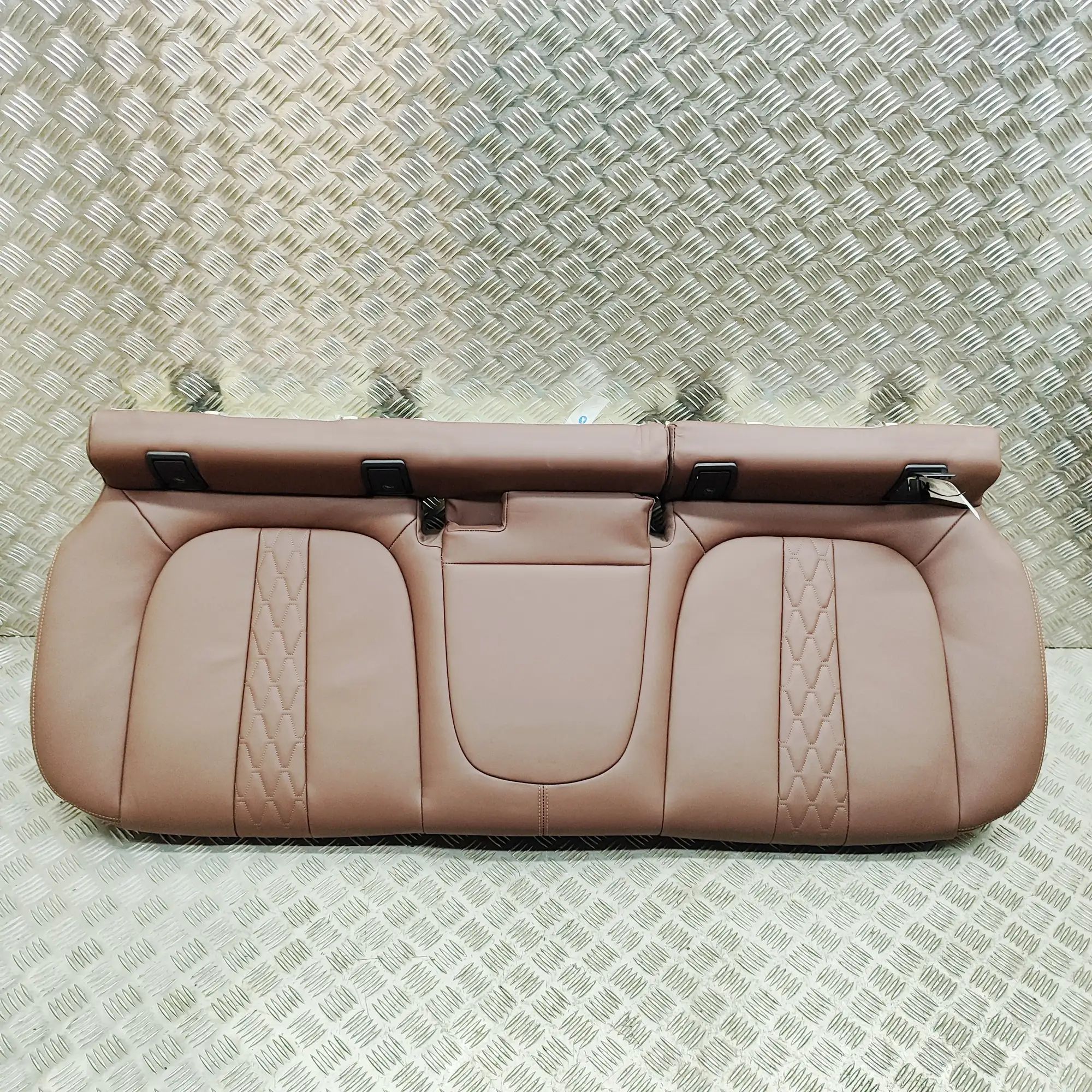 BMW X6 (G06) Rear seat 7444987 Rear Seat BMW X6G06 (2019-...)

Part co...