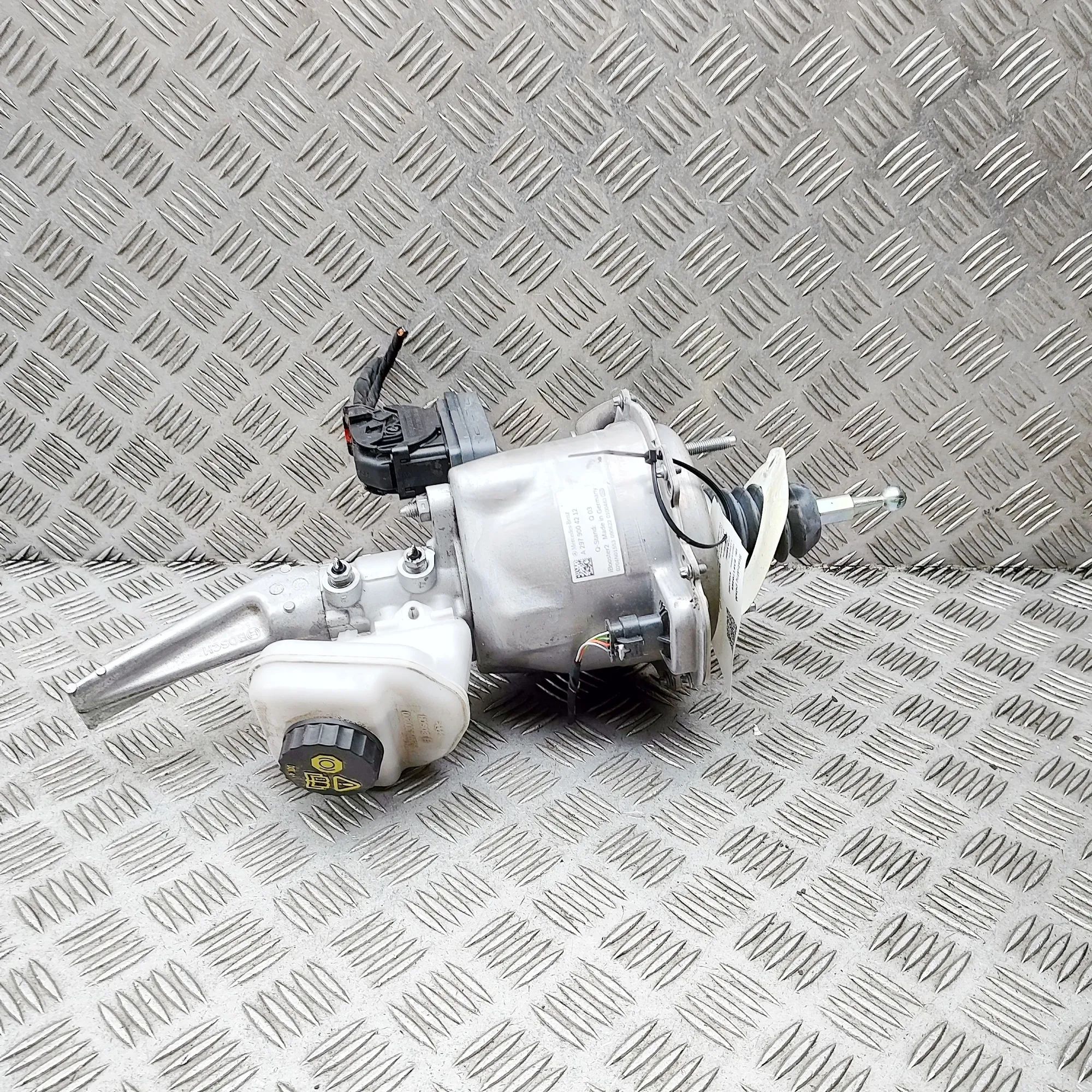 Mercedes-Benz EQS (V297 / X296) Brake Servo Booster A2979004212 Brake Servo Booster MERCEDES-BENZ E...