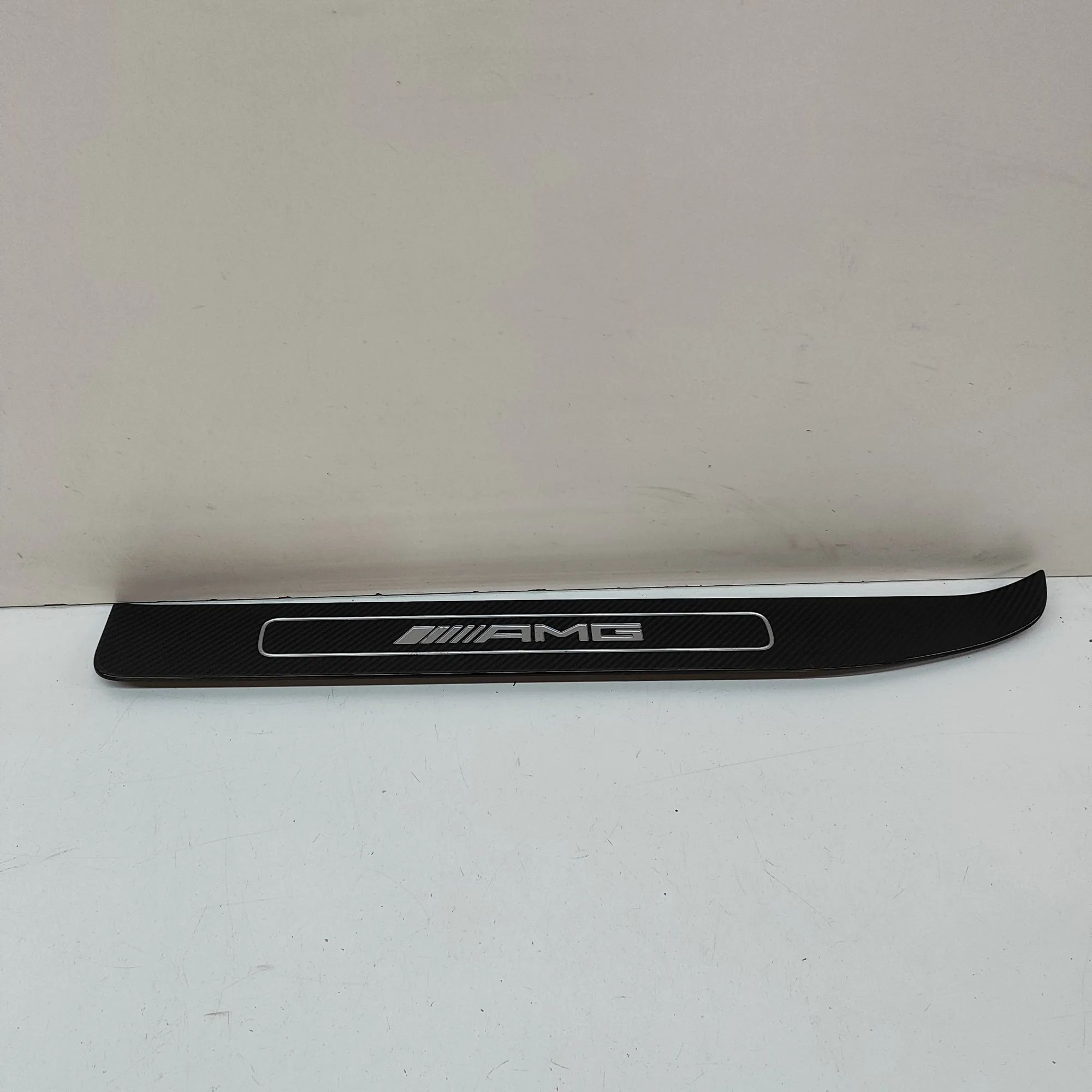 Mercedes-Benz G (W463) Front Right Sill Trim A1976841021 Front Right Sill Trim MERCEDES-BENZ...