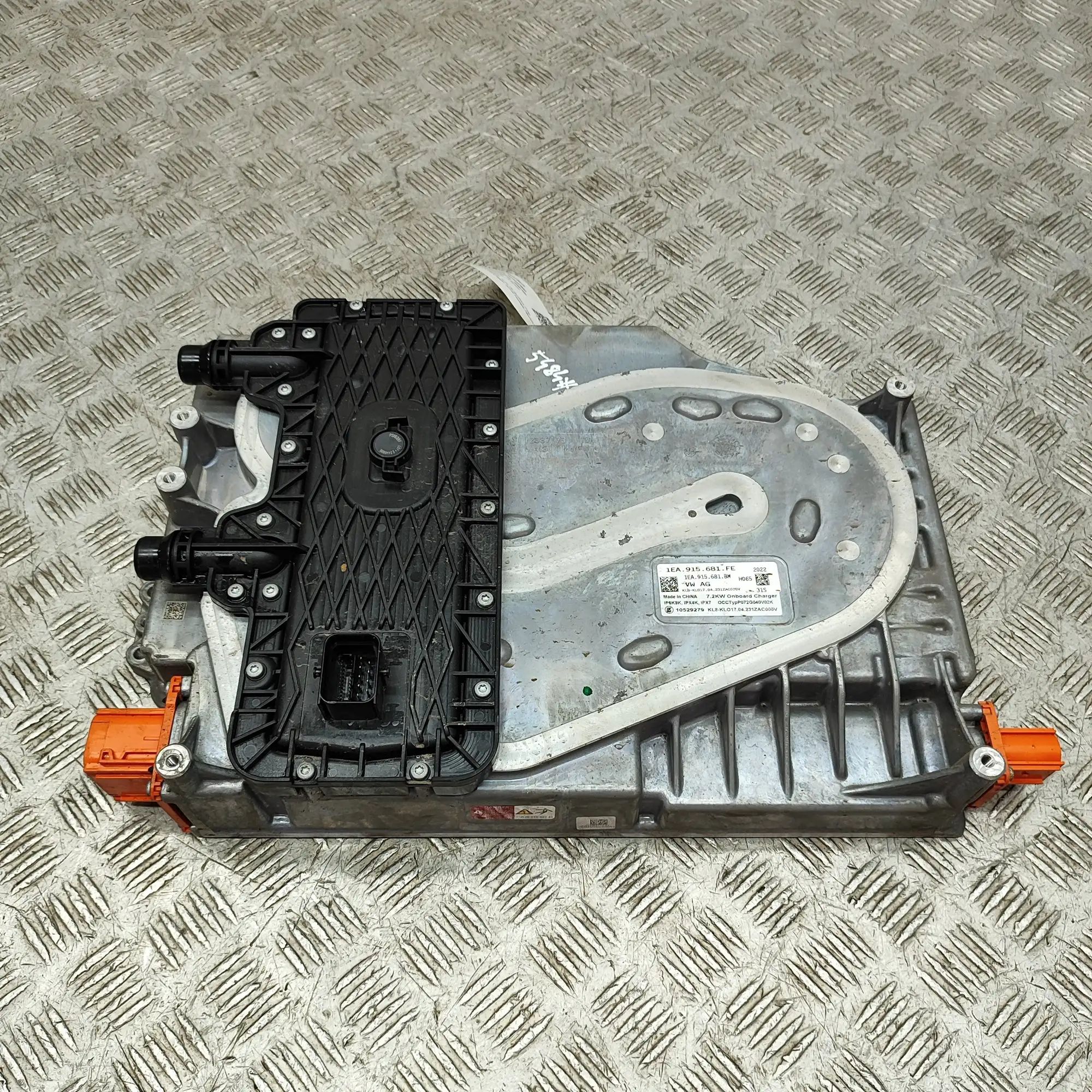 Audi Q4 e-tron инвертор 1EA915681BM, 89A915000, 1EA915681FE Inverter AU...