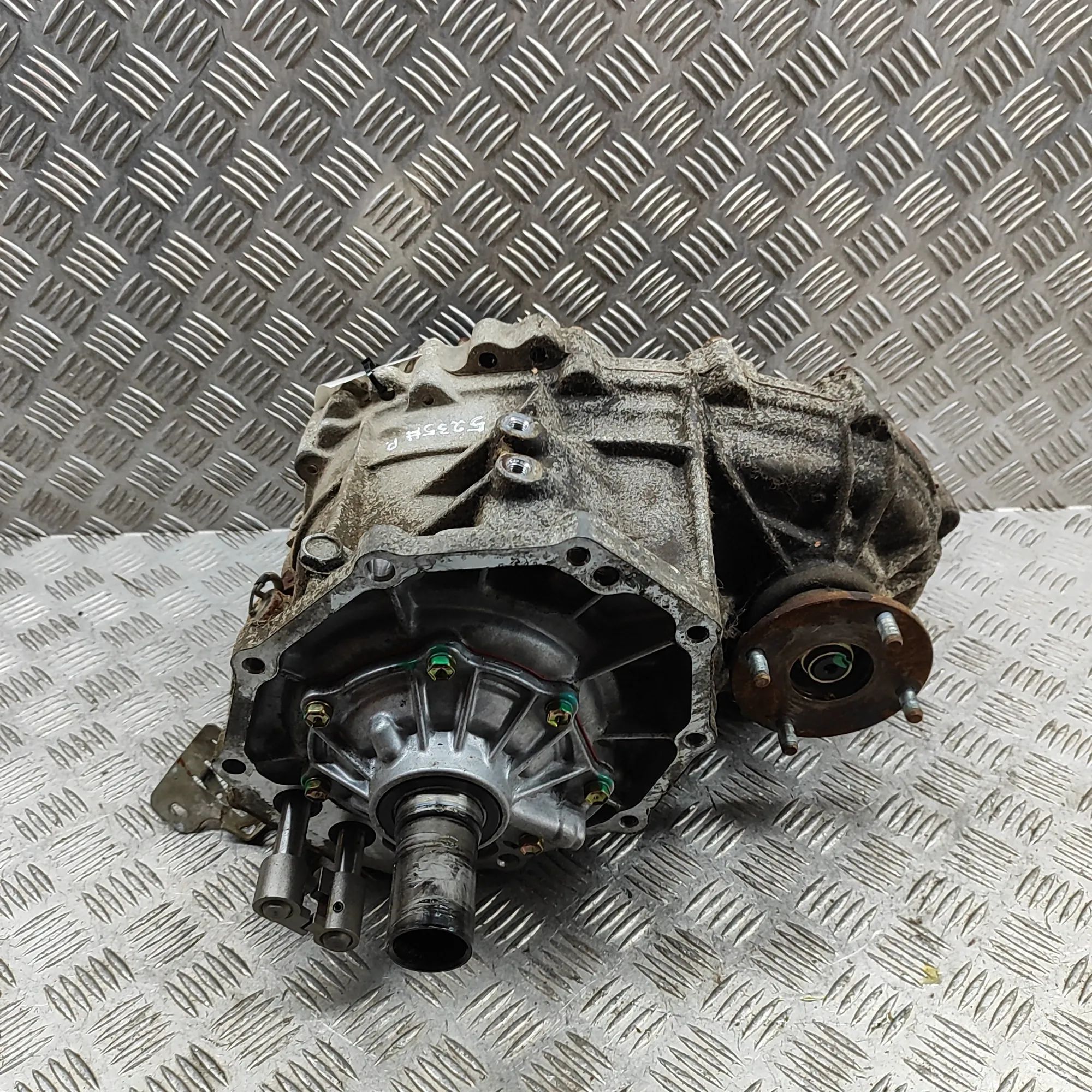 Toyota Hilux Transfer box 36100-3D310 Transfer Box TOYOTA HILUX (VI Pick-...