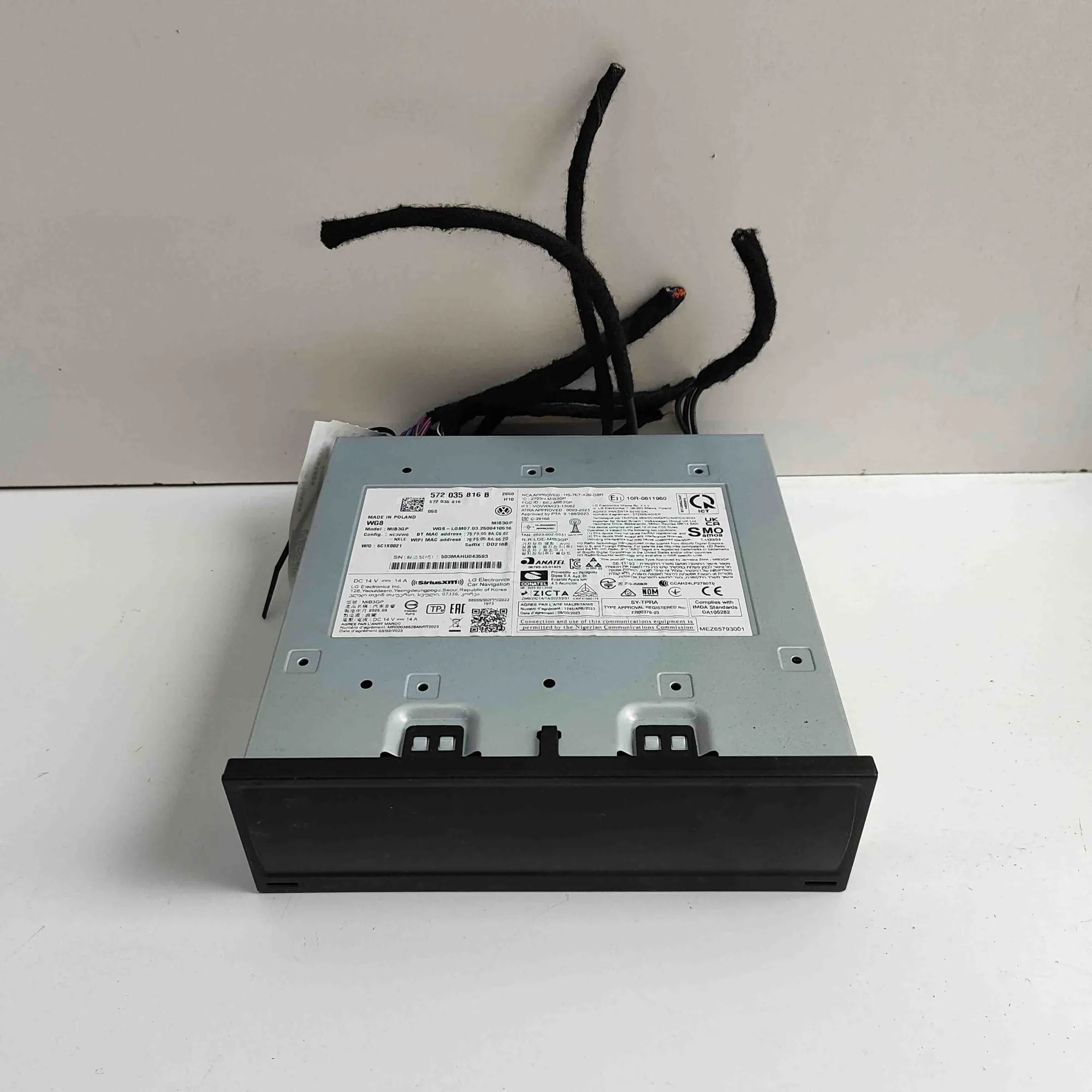 Volkswagen Tayron Music Navi CD Radio Player Head Unit 572035816, 572035816B Music Navi CD Radio Playe...