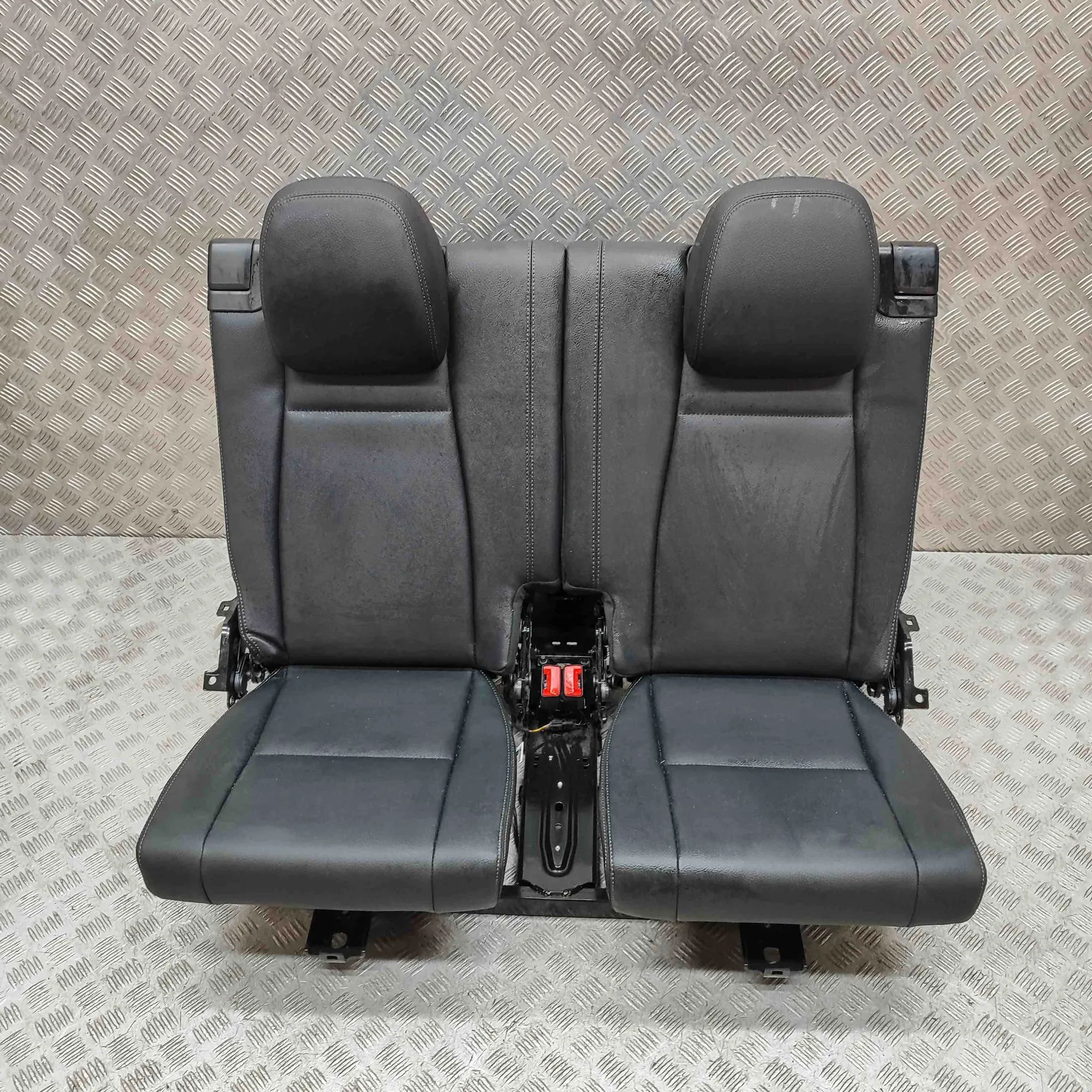 Mercedes-Benz GLE (W167) Takapenkki A1679300902 Rear Seat MERCEDES-BENZ GLE (W167) ...