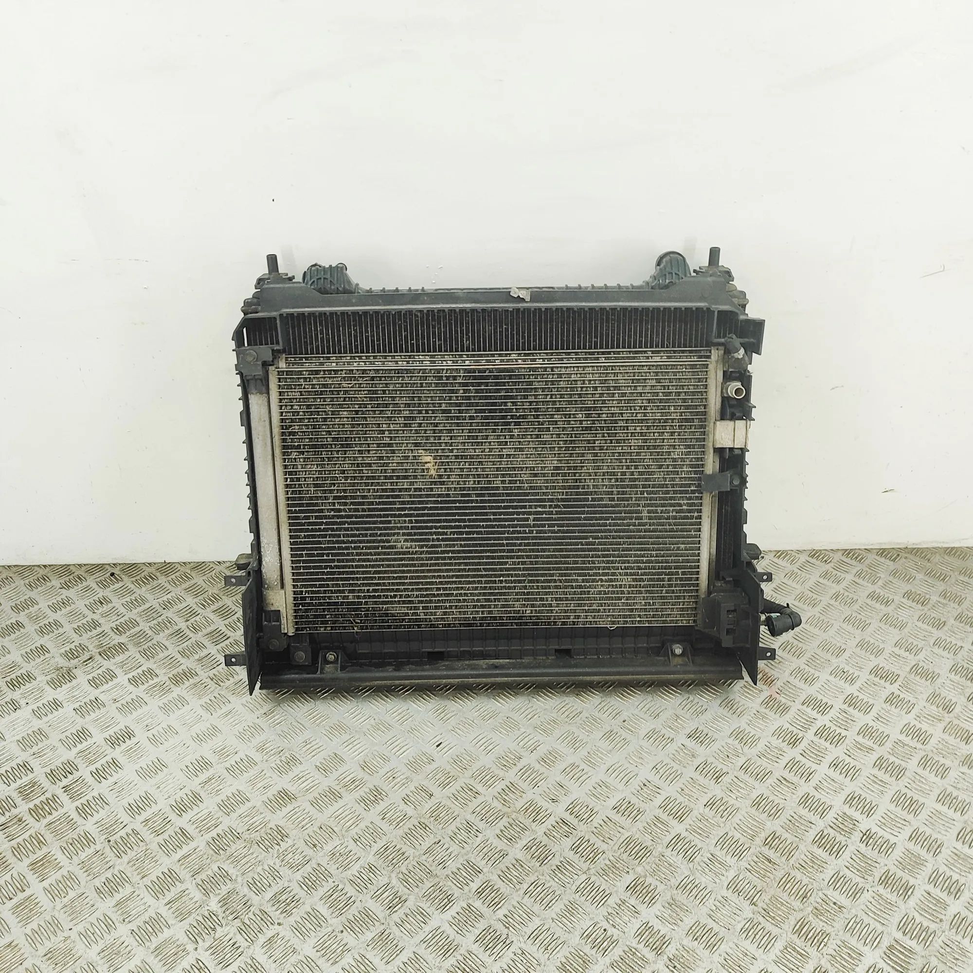 Jaguar F-Pace Cooling Radiator Pack HK83-8005-DB, HK83-8C607-AE, GX73-19710-BC Cool...