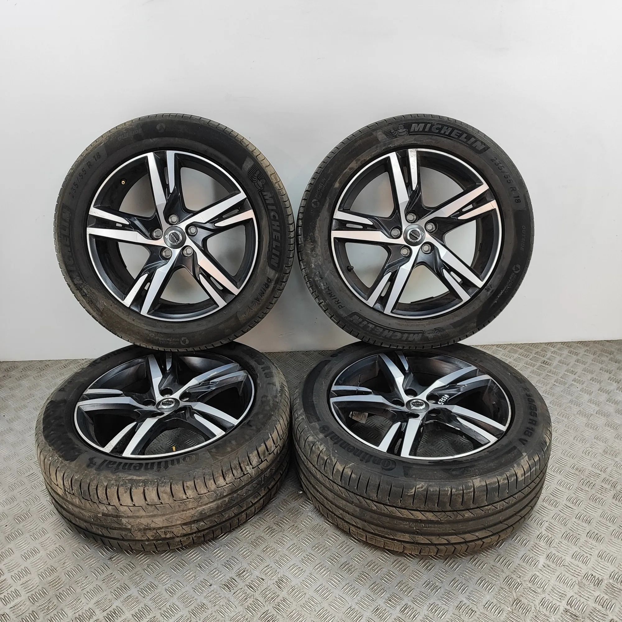 Volvo XC40 / EX40 Alloy Wheel Set 31445812 Alloy Wheel Set VOLVO XC40 (536) (2017...