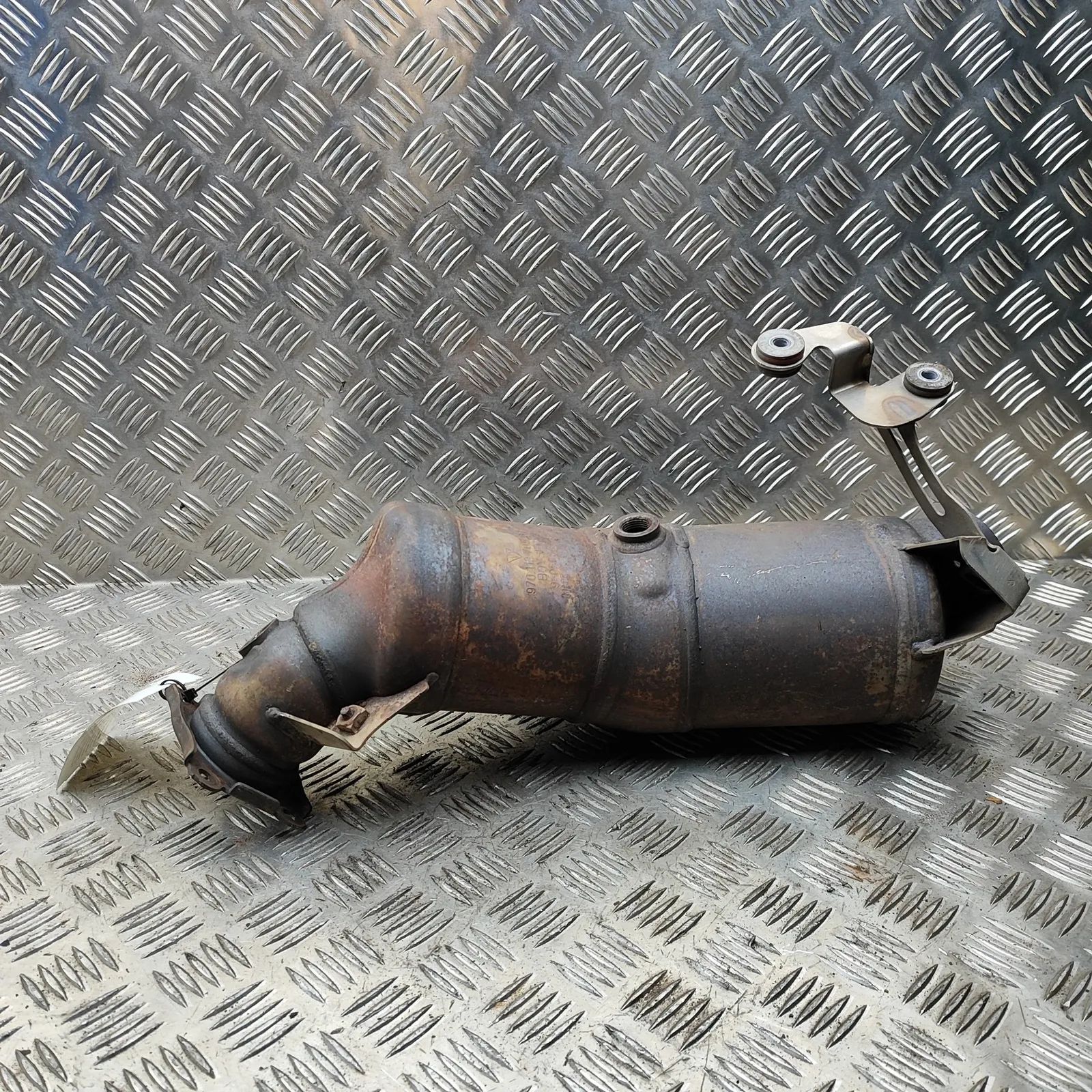 Porsche Panamera Catalyst Converter 97011370501 Catalyst Converter PORSCHE PANAMERA...