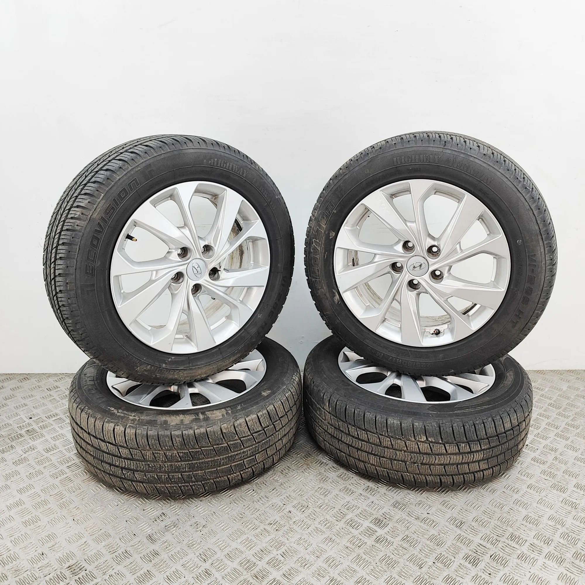 Hyundai Tucson Alloy Wheel Set 52910-D7290 Alloy Wheel Set HYUNDAI TUCSON (TL,...
