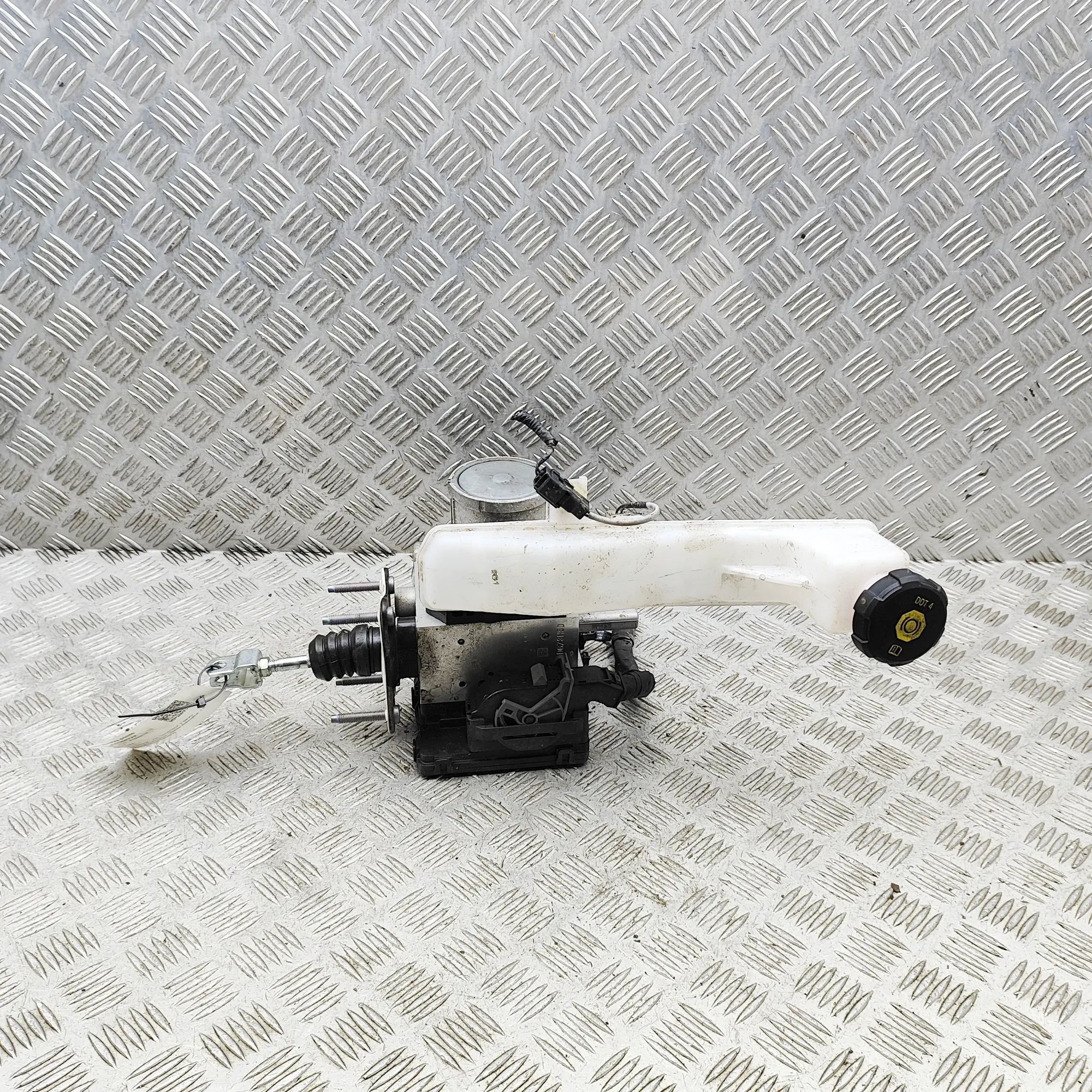 Kia Sportage Brake Servo Booster 58500-CJ900 Brake Servo Booster KIA SPORTAGE (V...