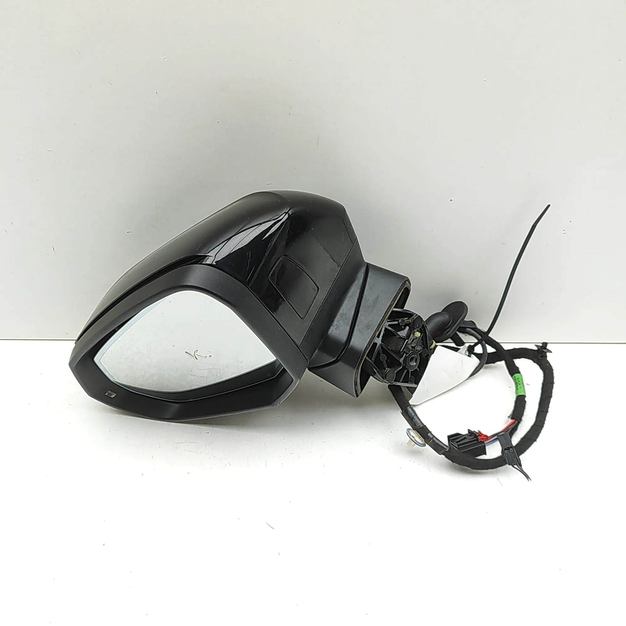 Audi Q3 (F3) Left Side Wing Mirror 83C857409J Left Side Wing Mirror AUDI Q3 (F3) (...