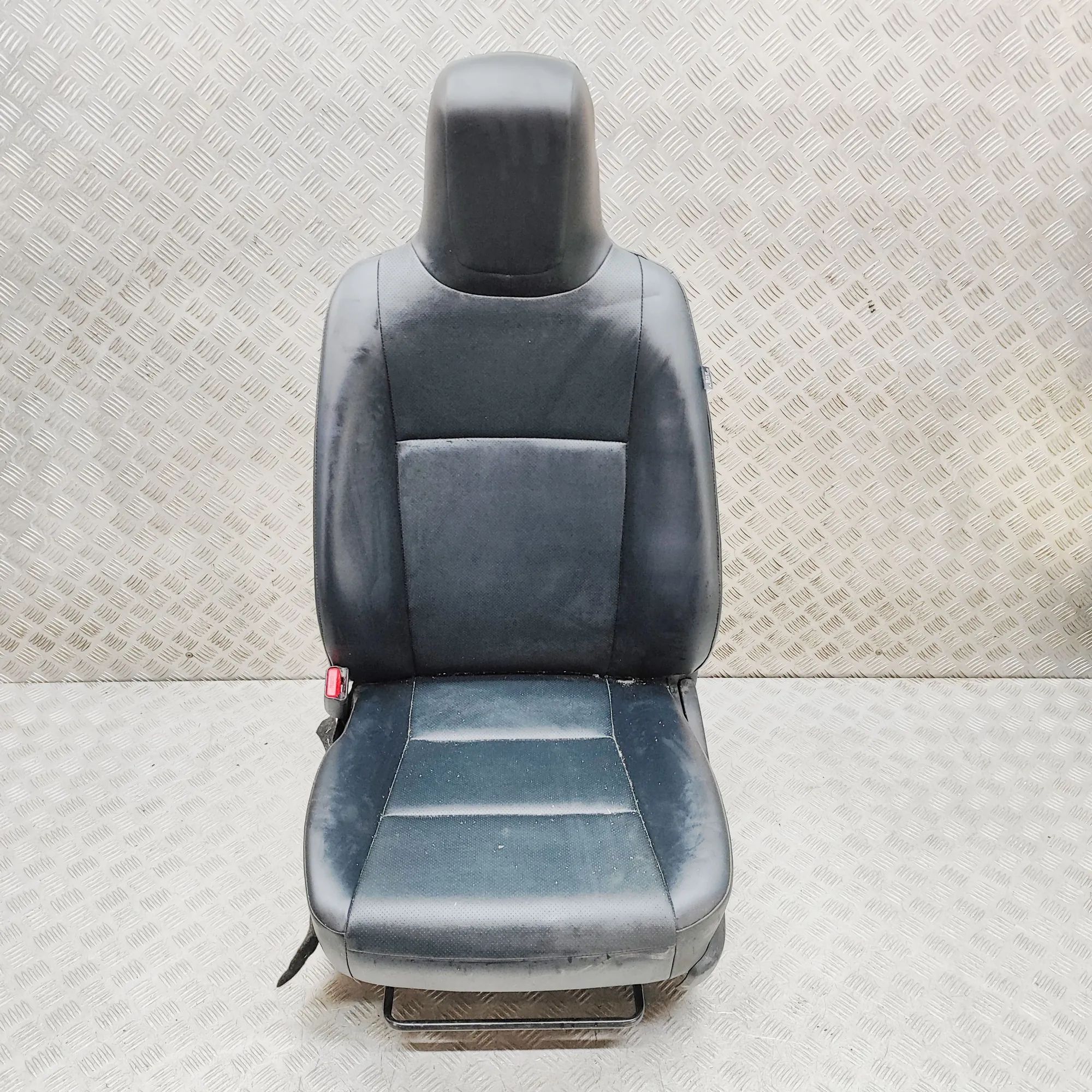 Toyota Hilux Front Left Seat 71620-0K250 Front Left Seat TOYOTA HILUX (VIII ...