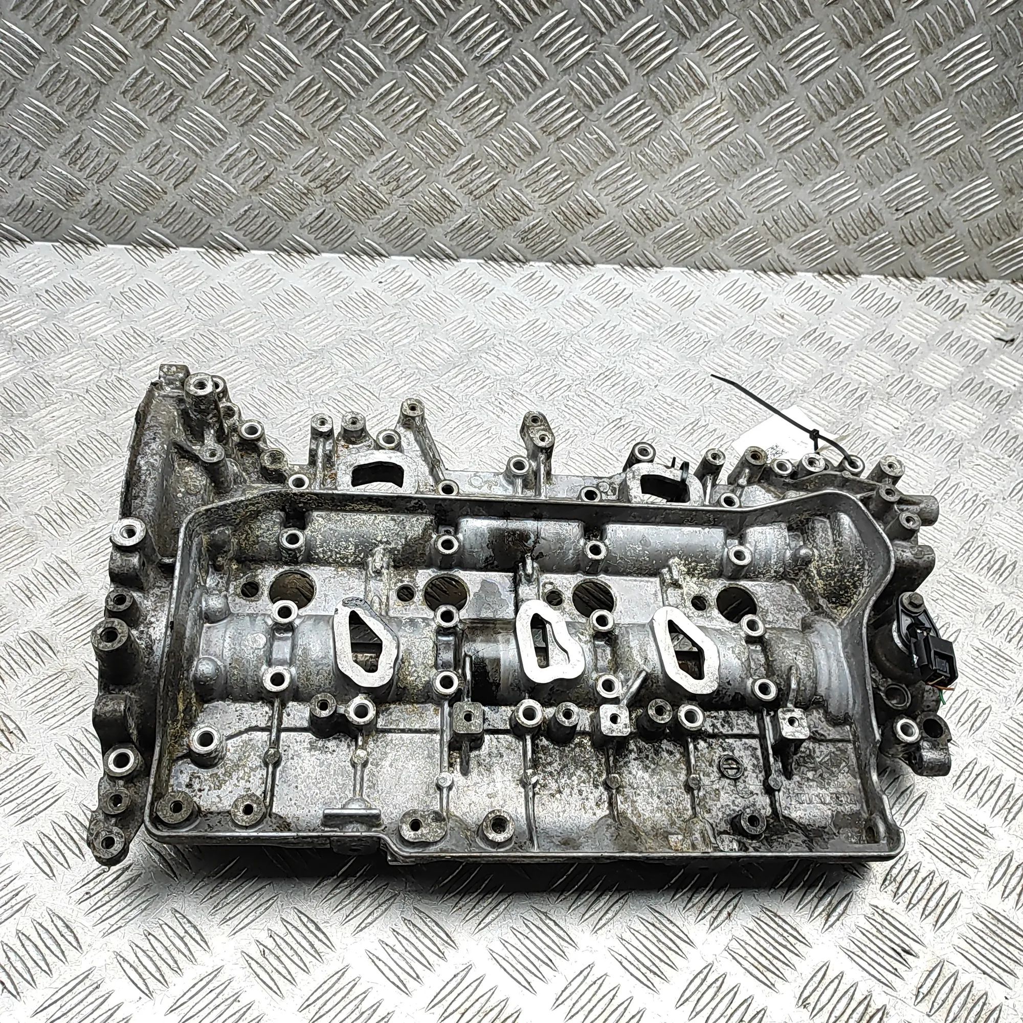 Renault Master Valve Cover 130C07155R Valve Cover RENAULT MASTER (III Furg...