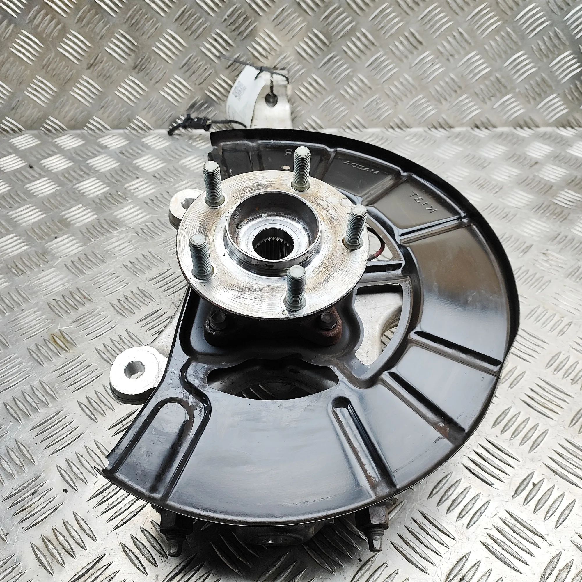 Mazda CX-80 Front Right Wheel Hub K20V-33-020 Front Right Wheel Hub MAZDA CX-80 (...