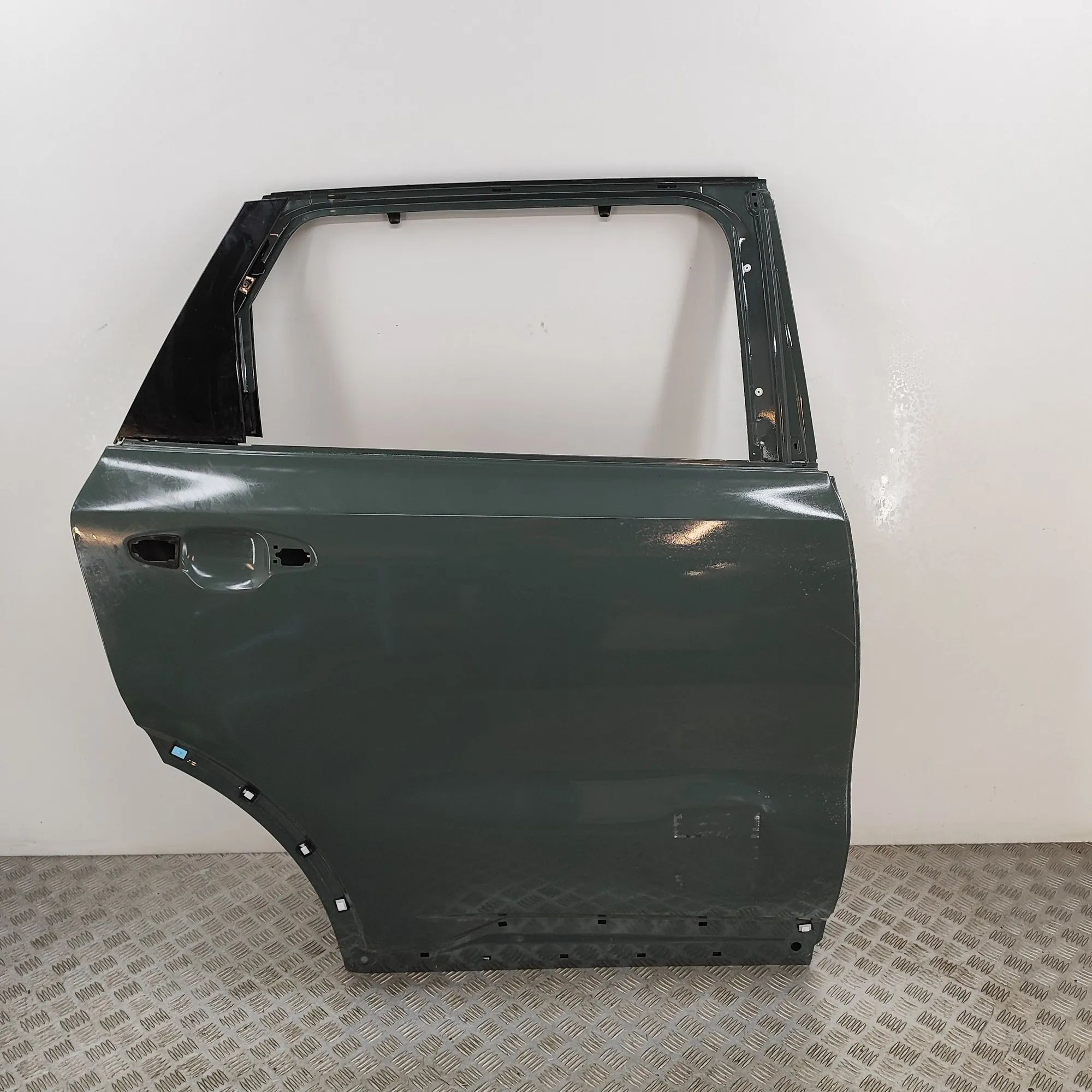 Kia Sorento Rear Right Door 77004-P2511 Rear Right Door KIA SORENTO (IV MQ4...